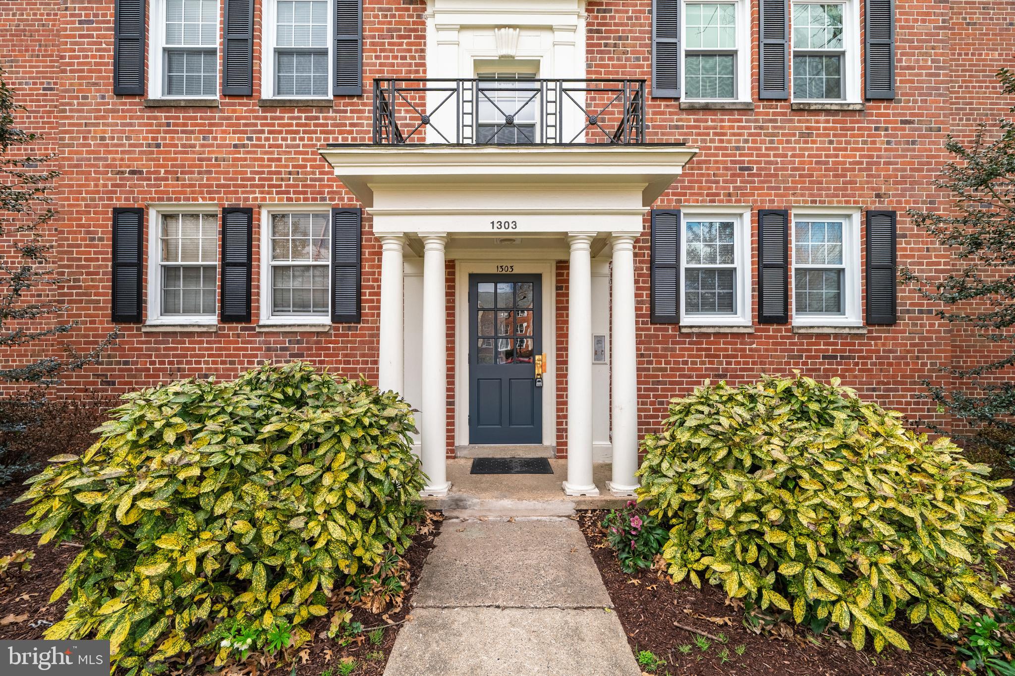 BELLE VIEW CONDOMINIUMS - Residential