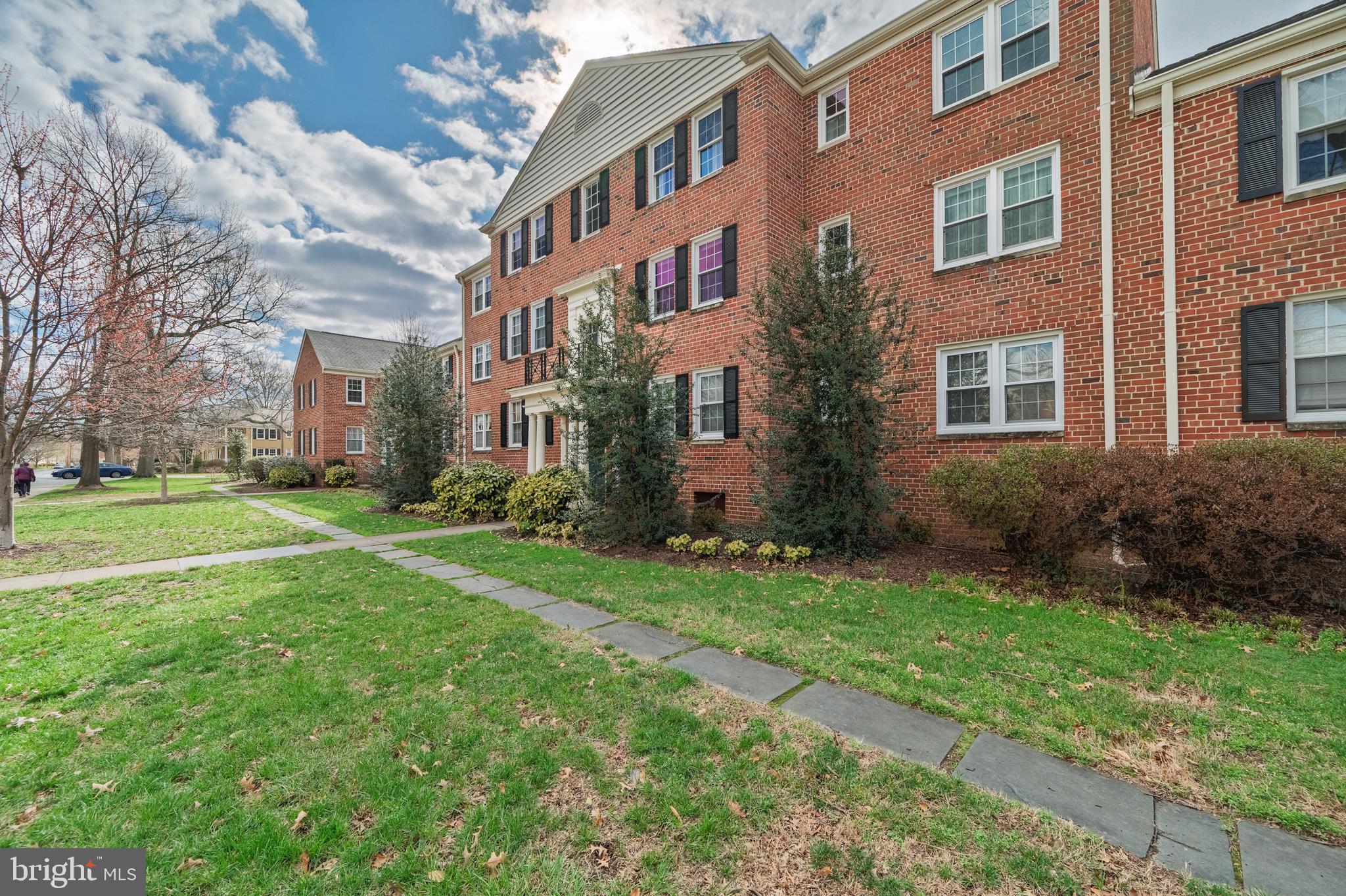 BELLE VIEW CONDOMINIUMS - Residential