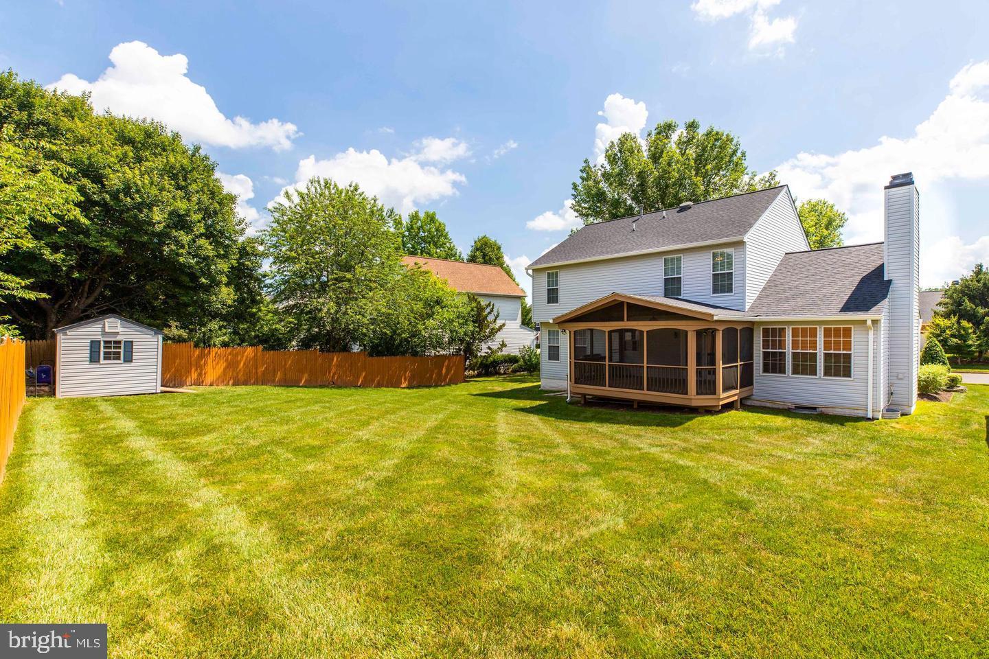 BLOOMS CROSSING - Residential