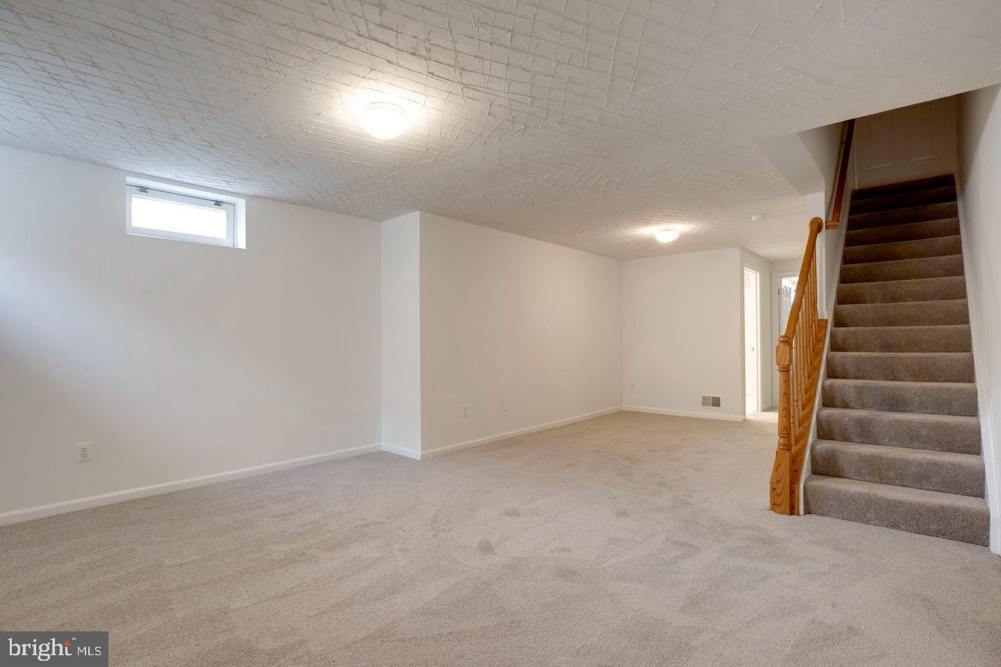 BLOOMS CROSSING - Residential