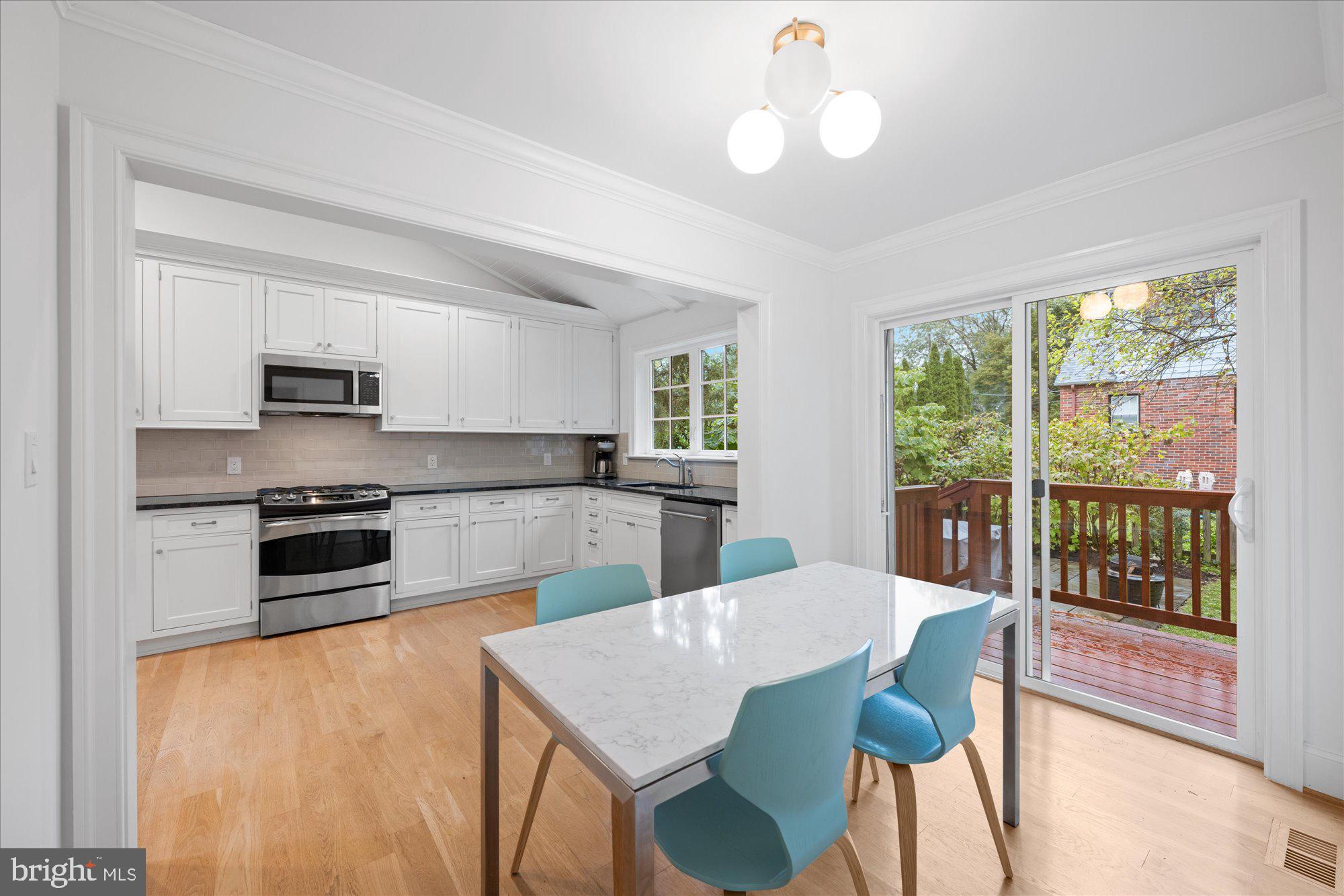 GLENBROOK VILLAGE - Residential