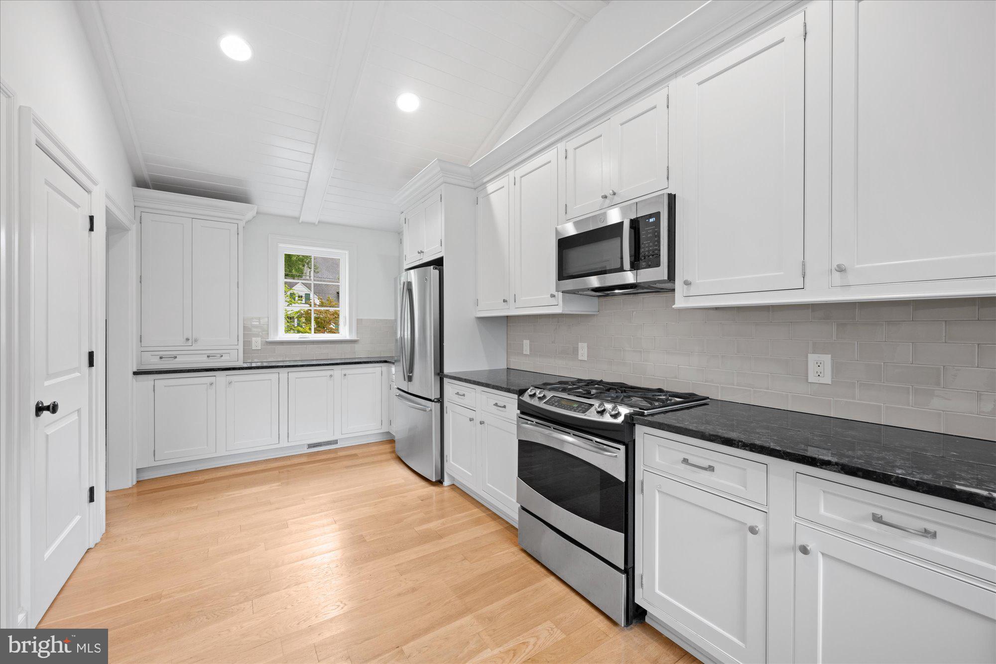 GLENBROOK VILLAGE - Residential