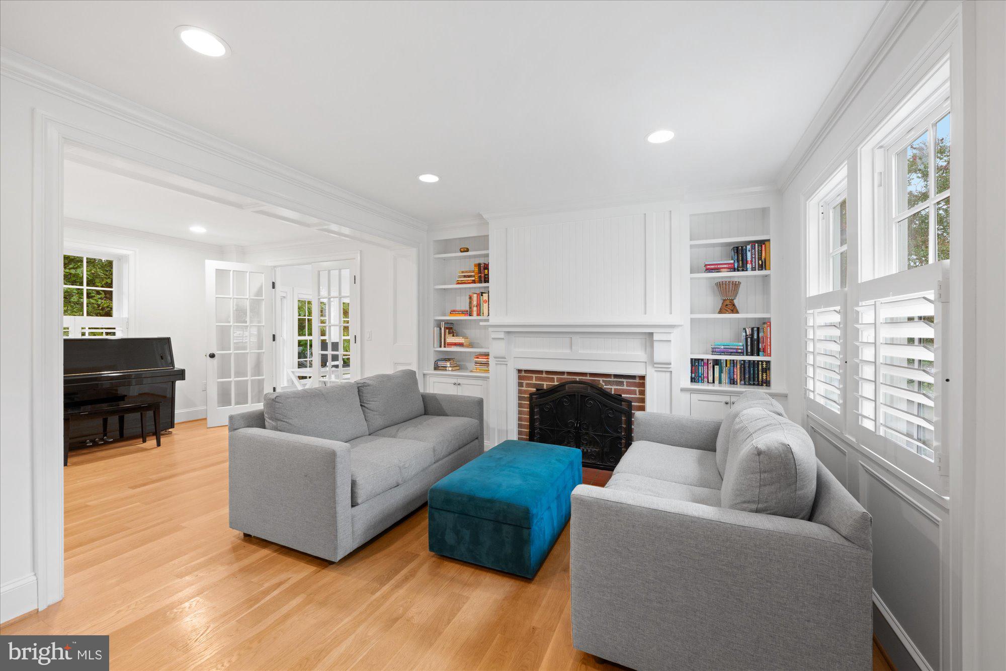 GLENBROOK VILLAGE - Residential