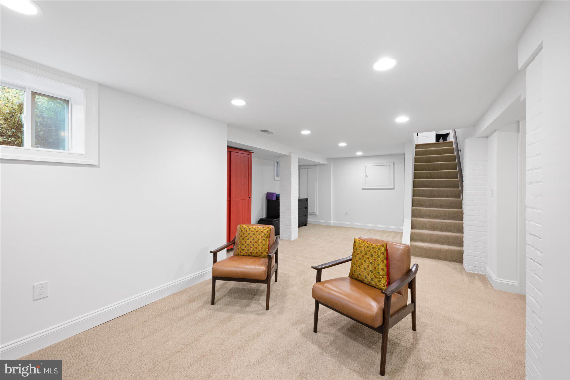 GLENBROOK VILLAGE - Residential