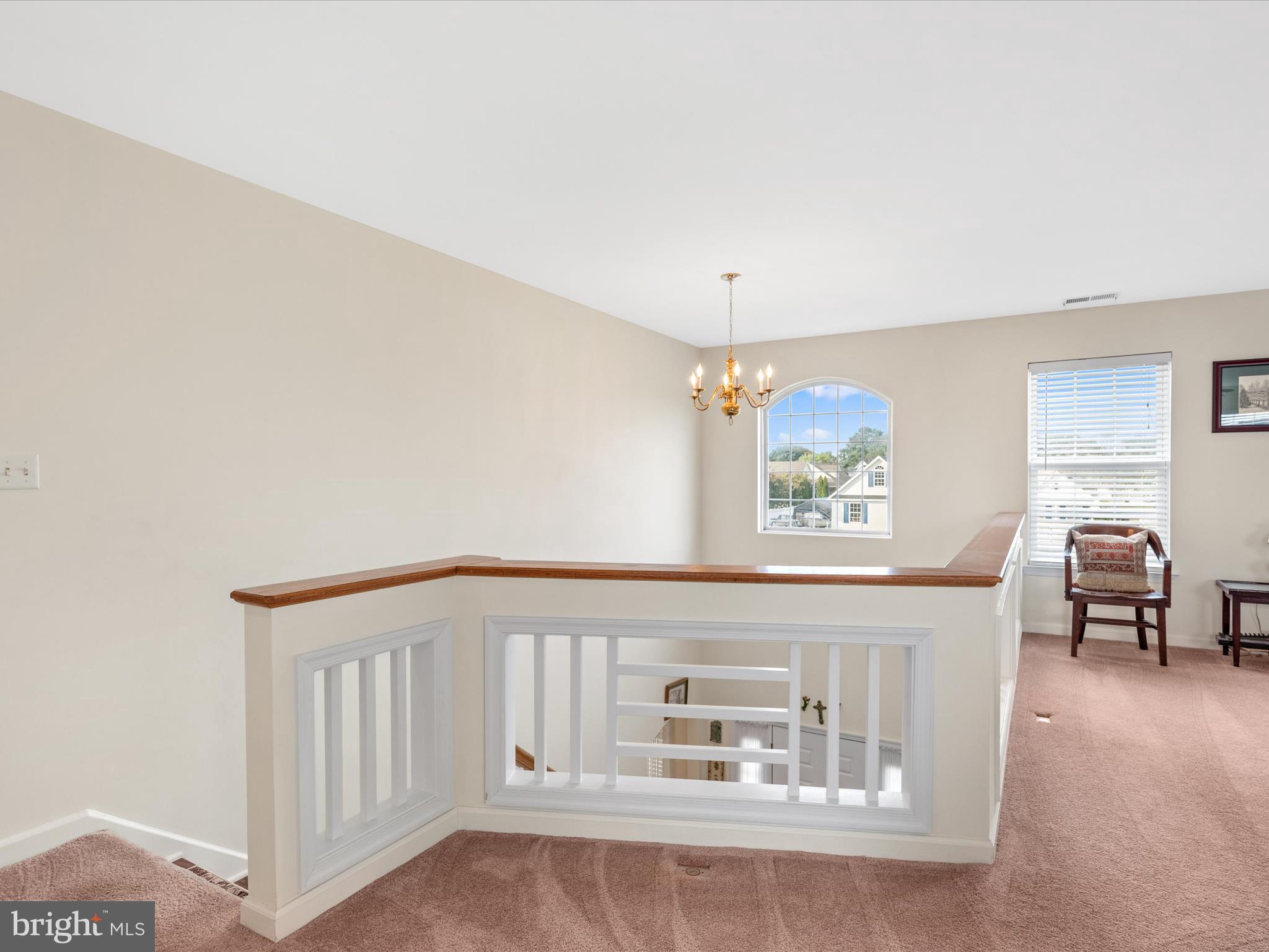 HENRYS GREEN - Residential