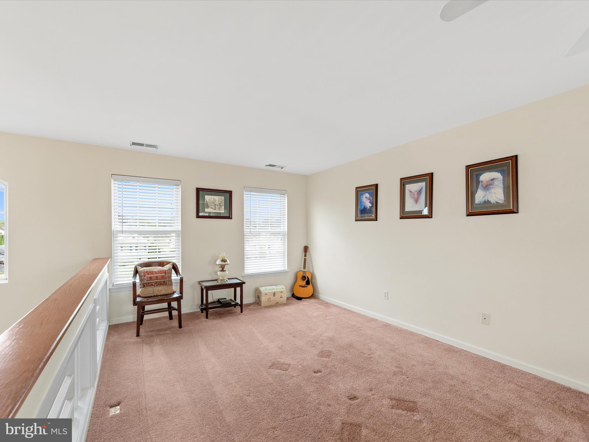 HENRYS GREEN - Residential