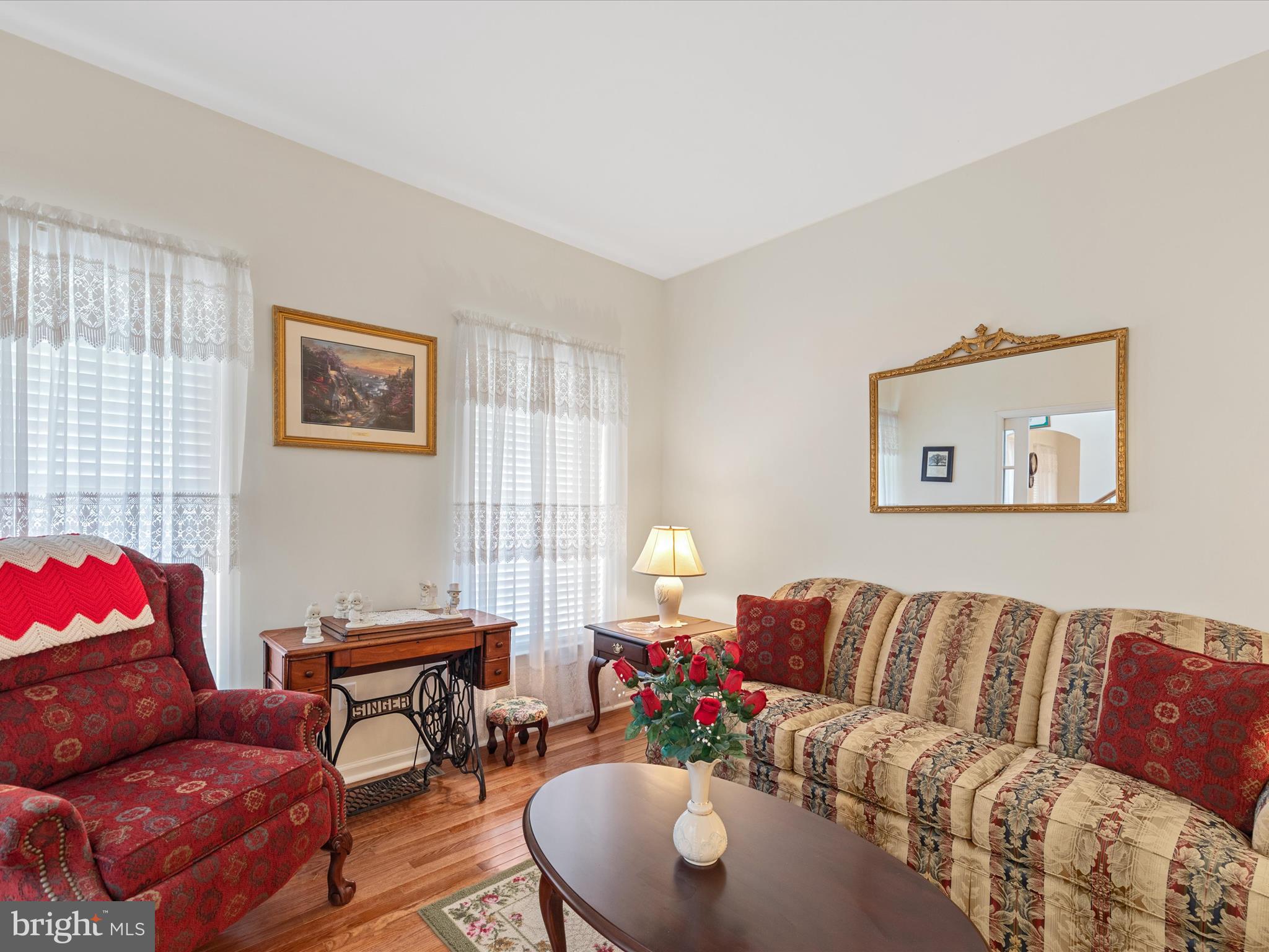 HENRYS GREEN - Residential