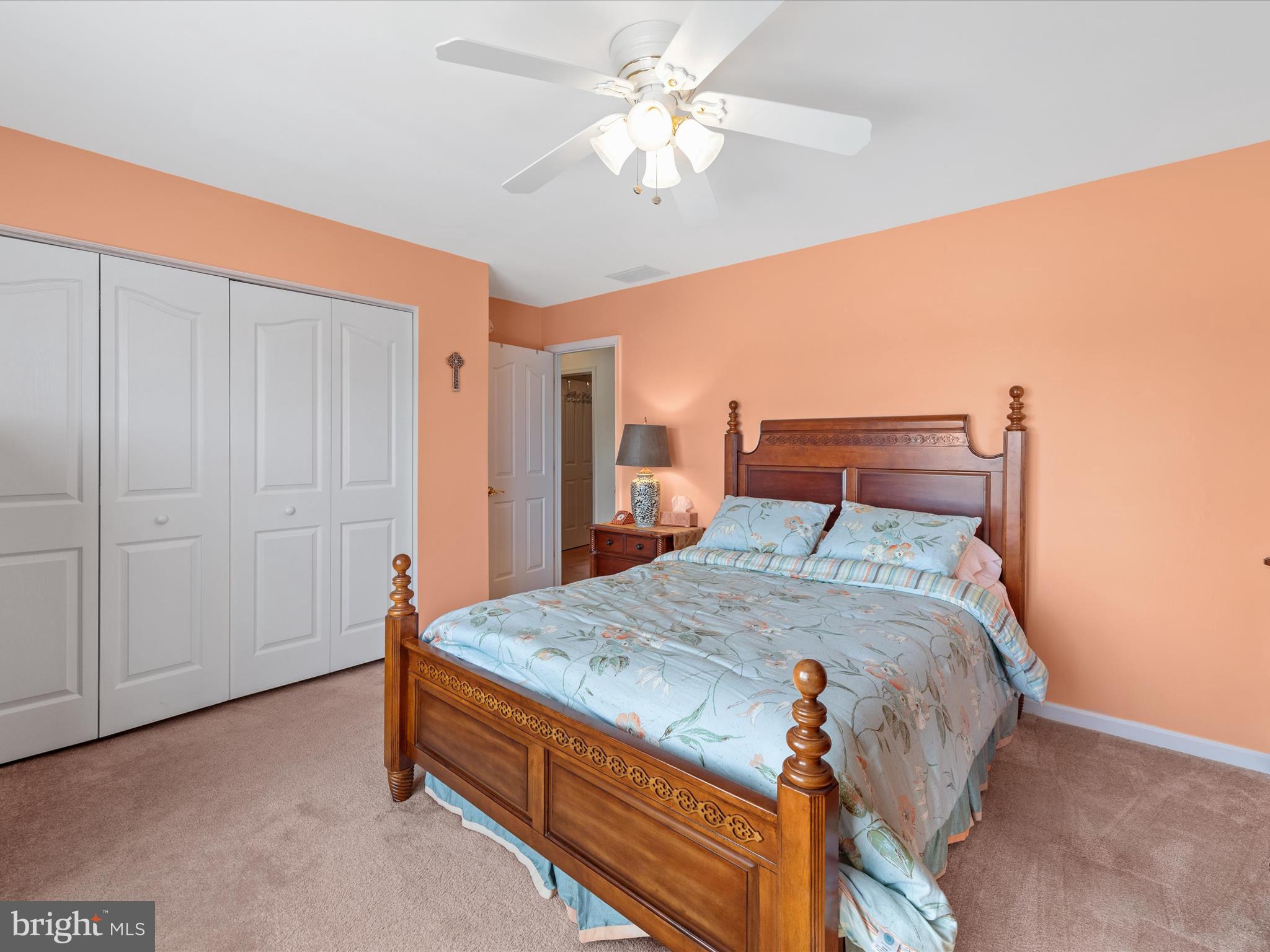 HENRYS GREEN - Residential