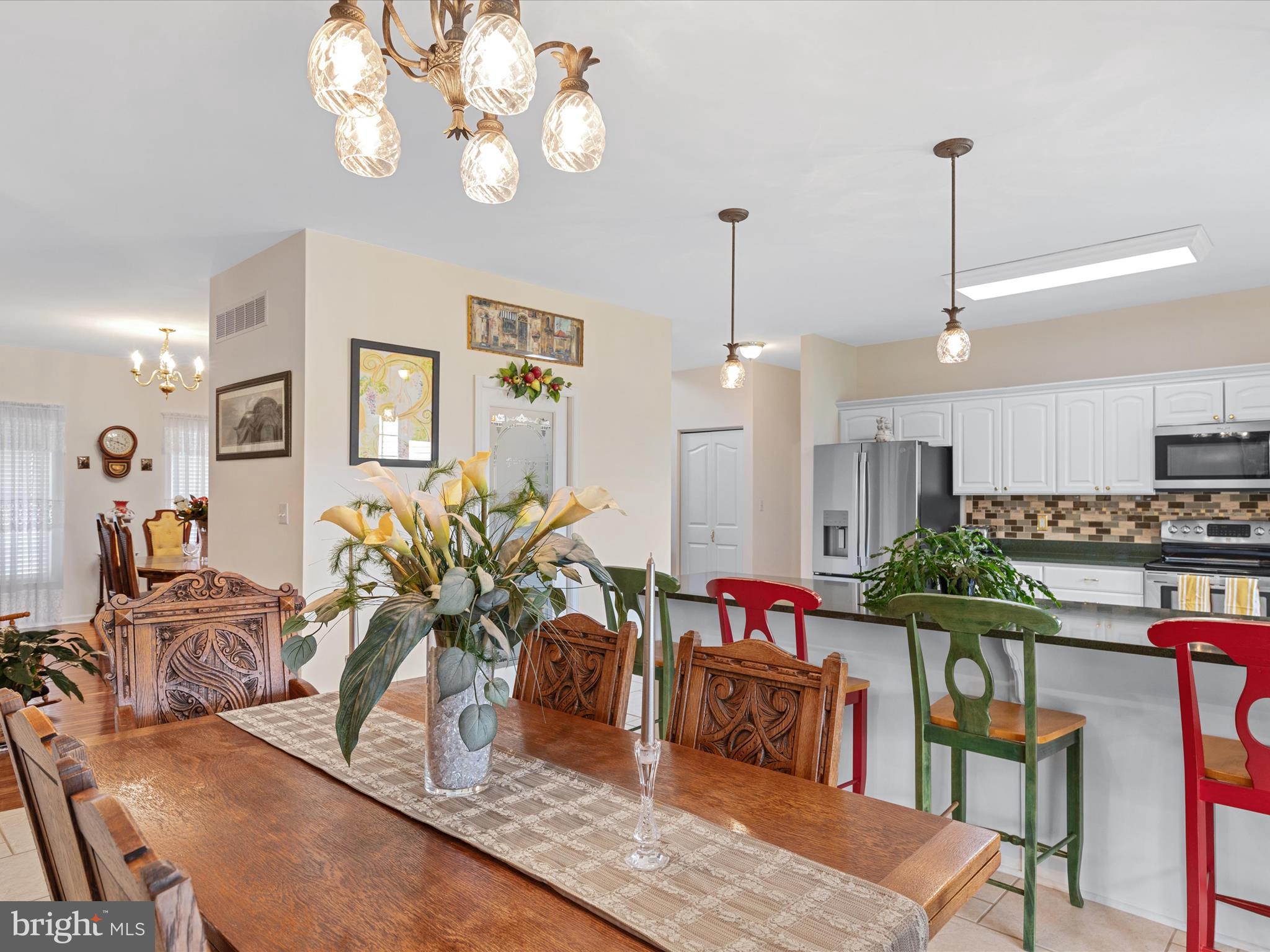 HENRYS GREEN - Residential