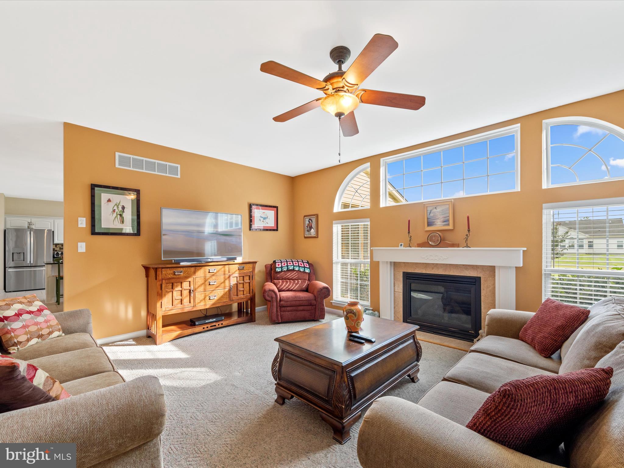 HENRYS GREEN - Residential