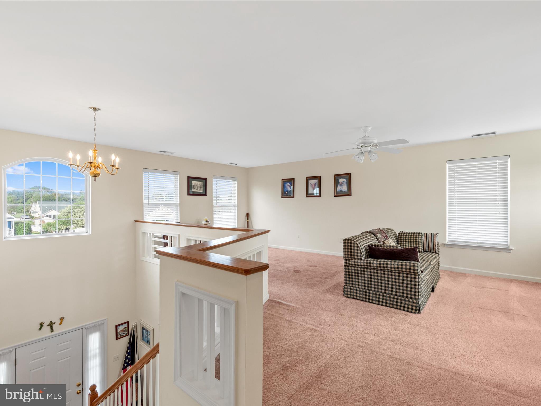 HENRYS GREEN - Residential