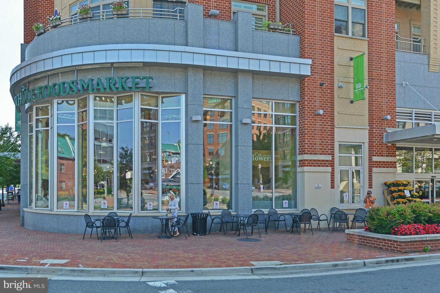 OLD TOWN COMMONS - Residential