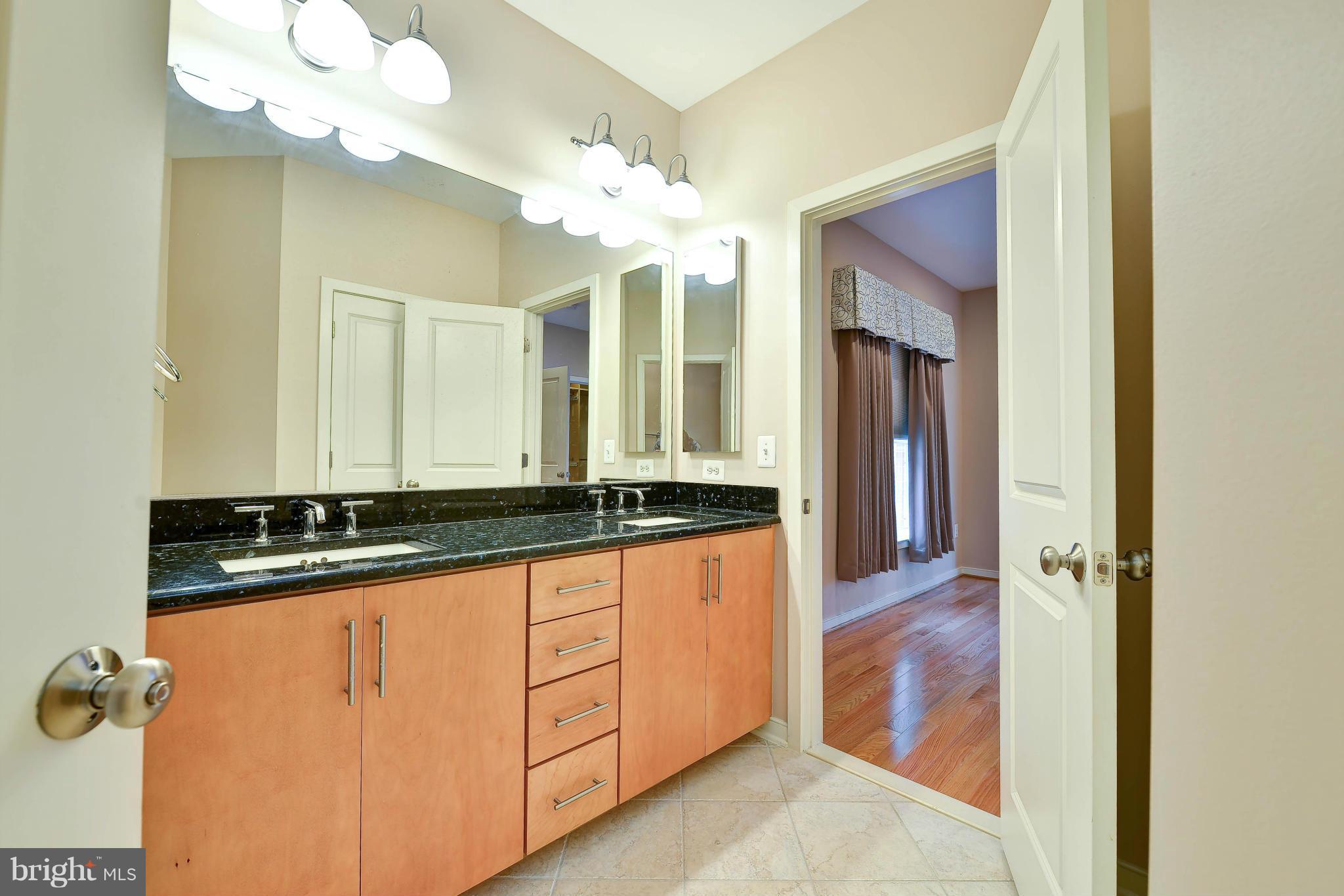 OLD TOWN COMMONS - Residential