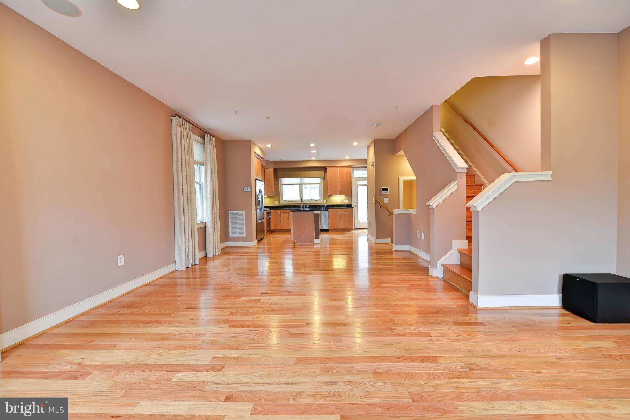 OLD TOWN COMMONS - Residential