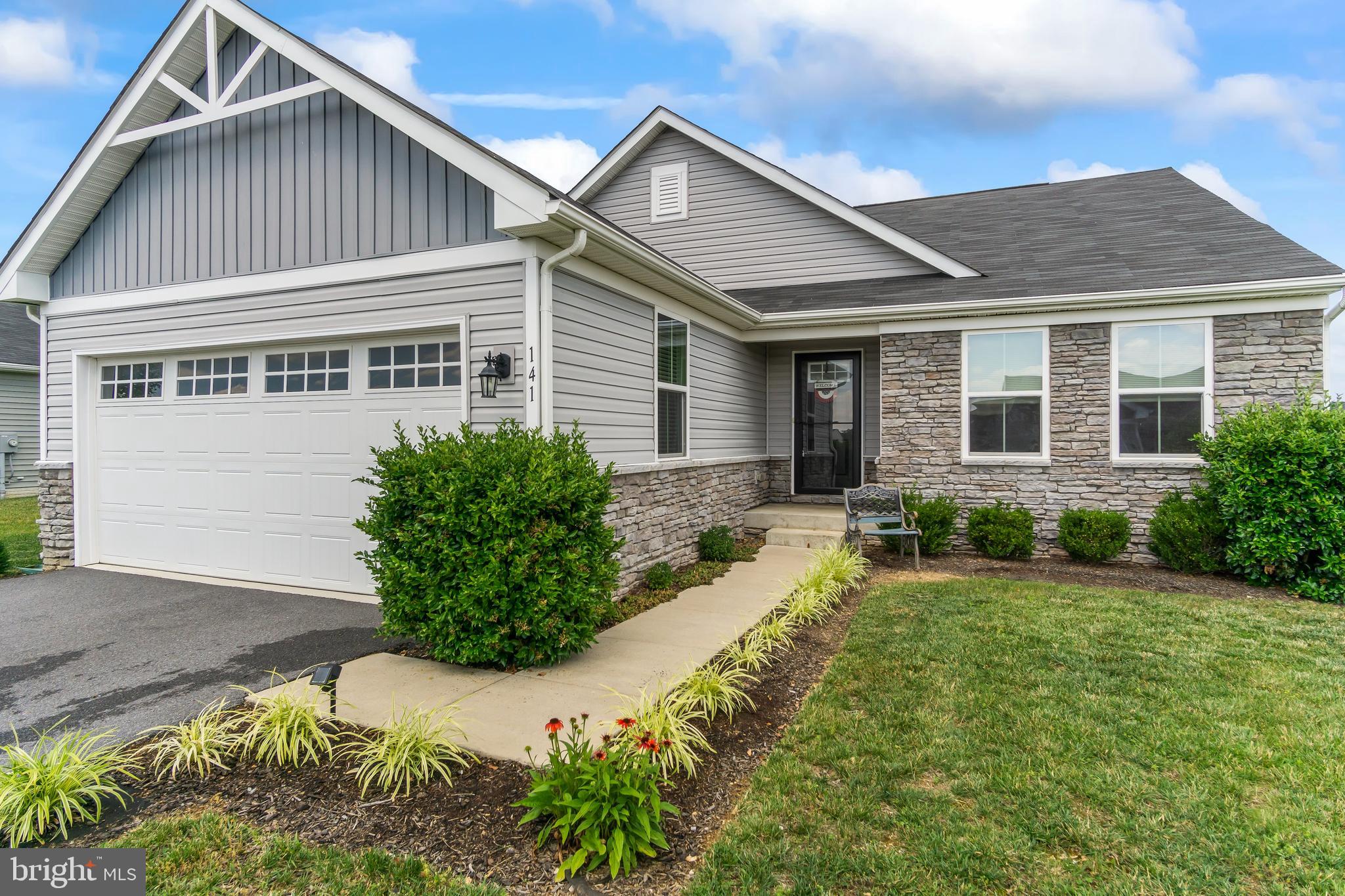 ARCADIA SPRINGS - Residential