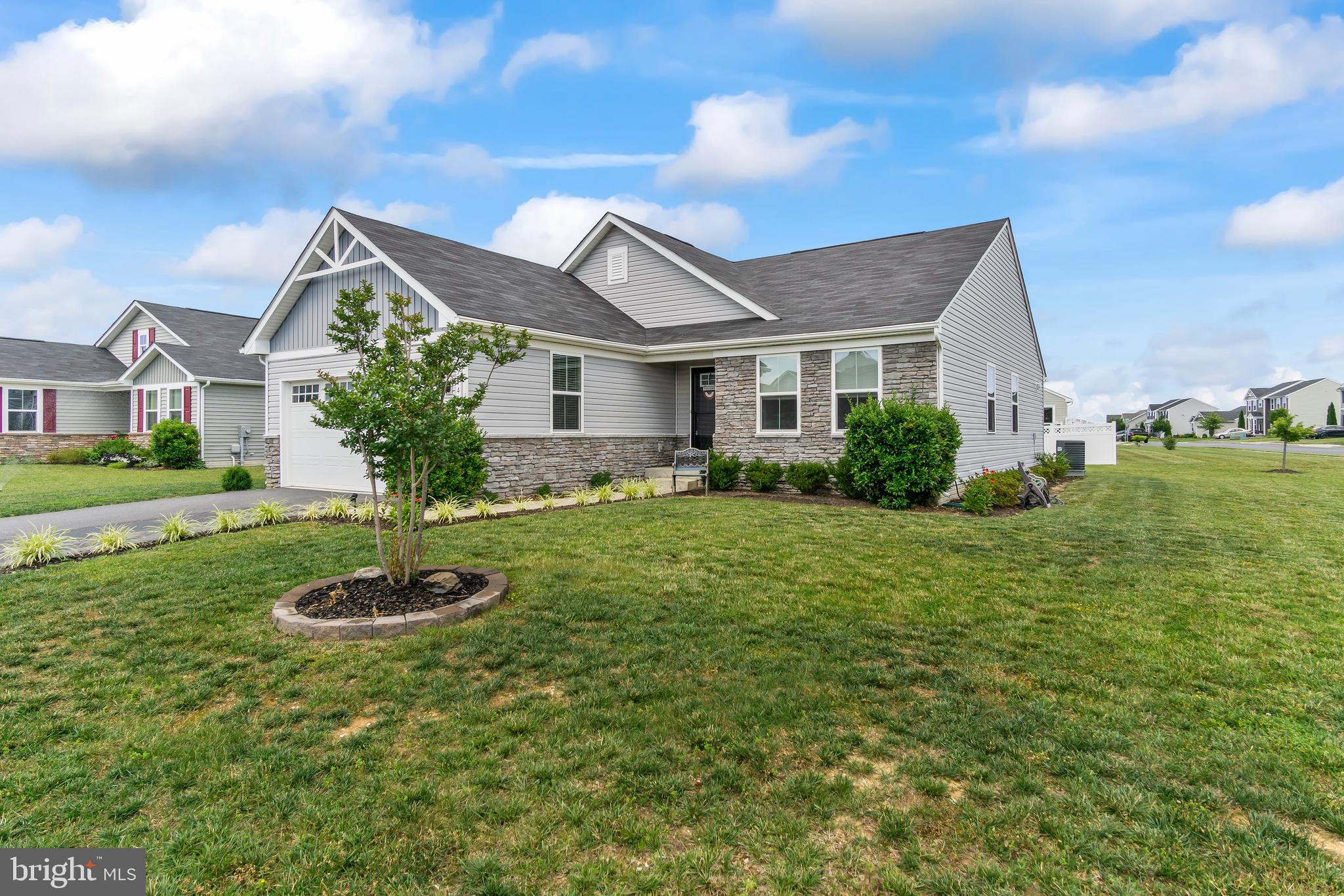 ARCADIA SPRINGS - Residential