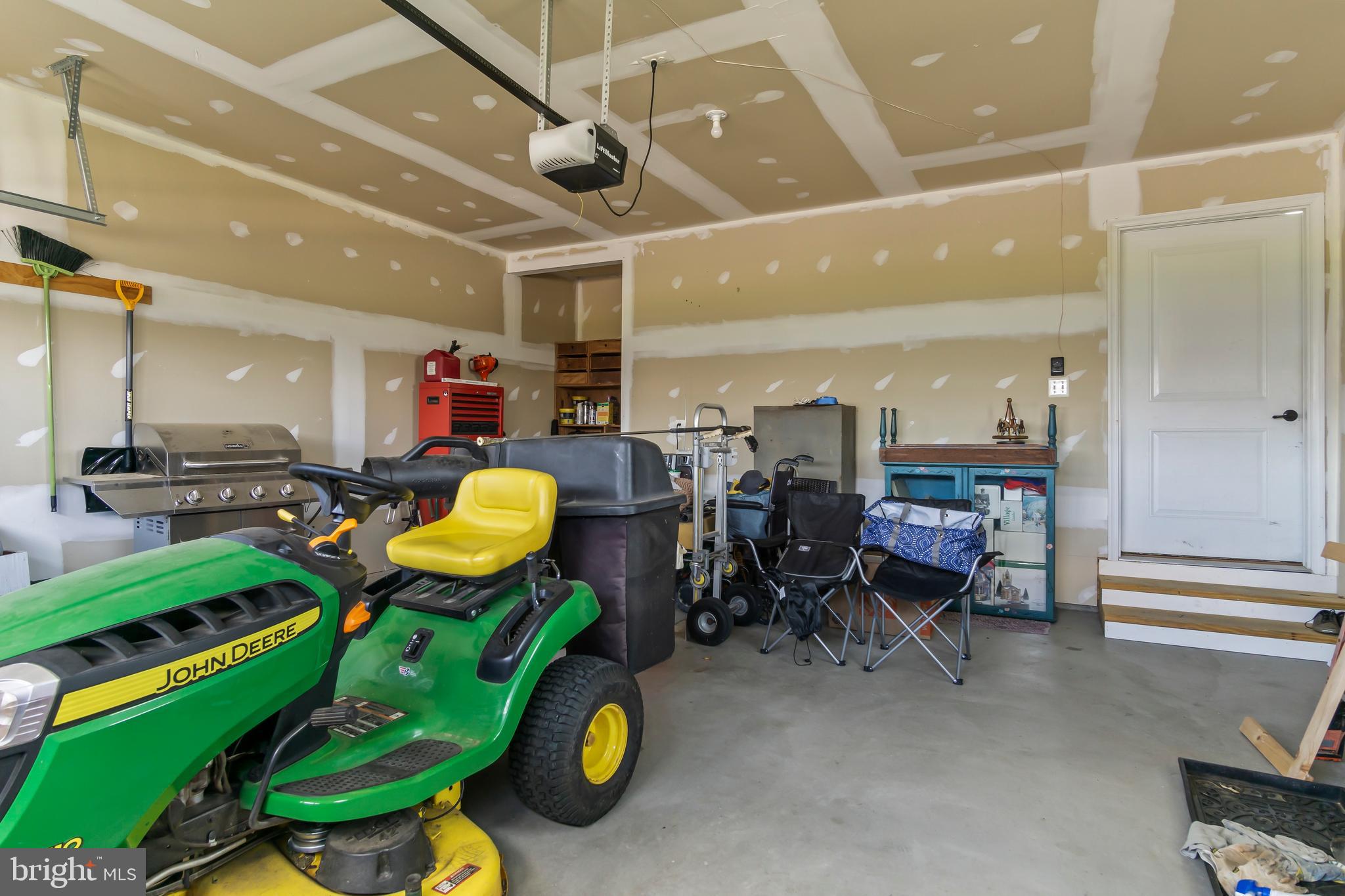 ARCADIA SPRINGS - Residential