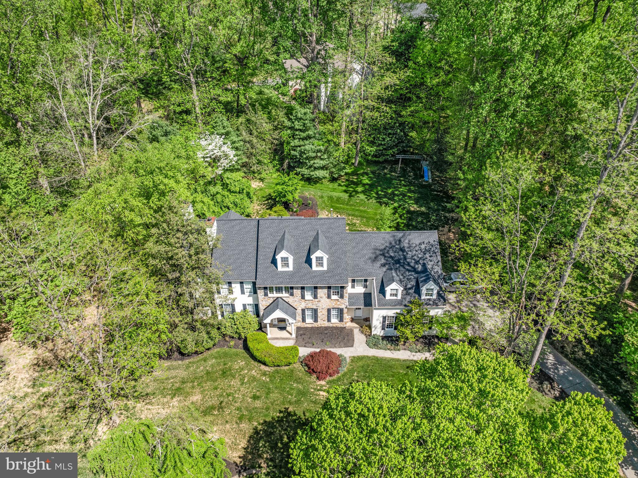 COURTS AT LONGWOOD - Residential