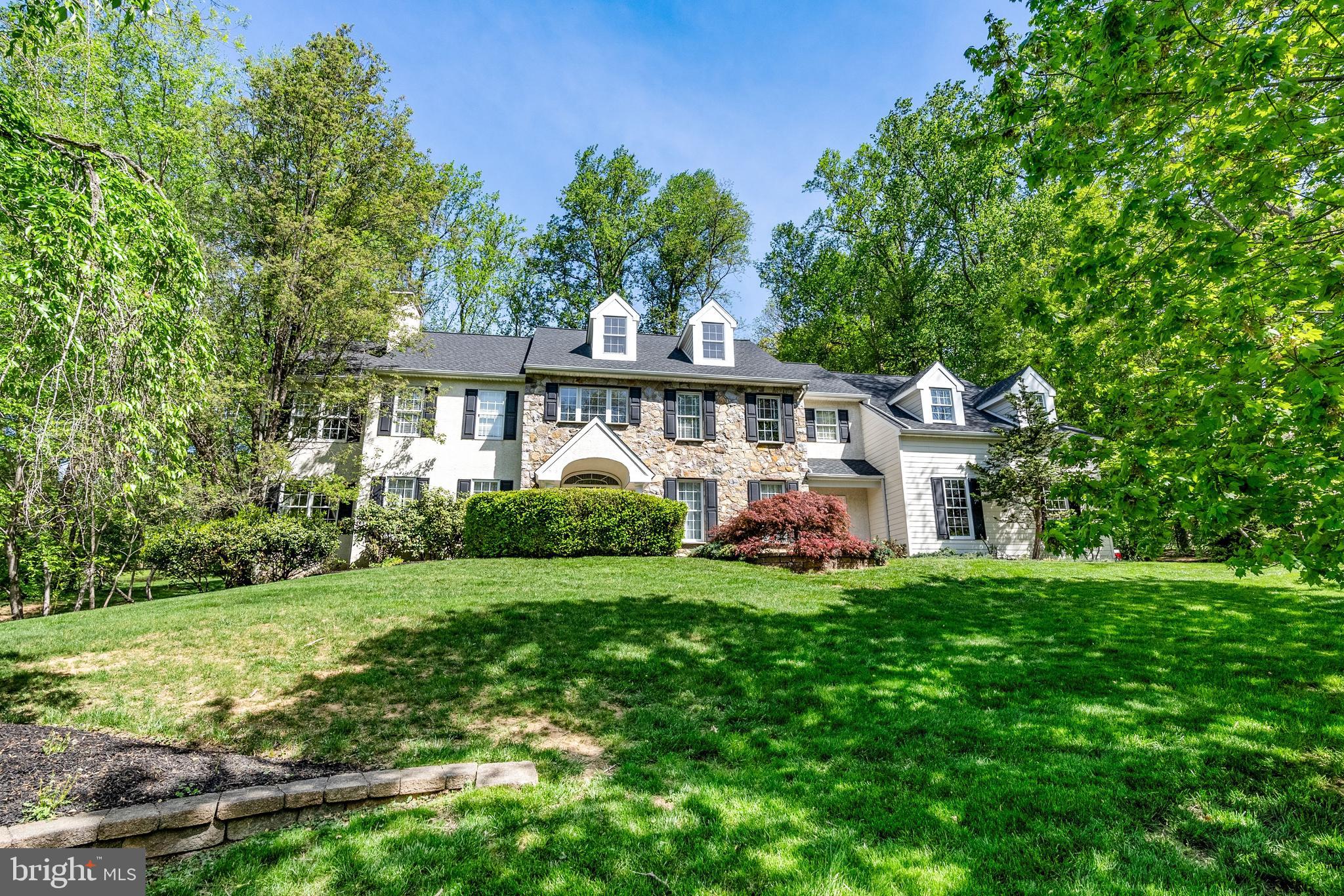 COURTS AT LONGWOOD - Residential