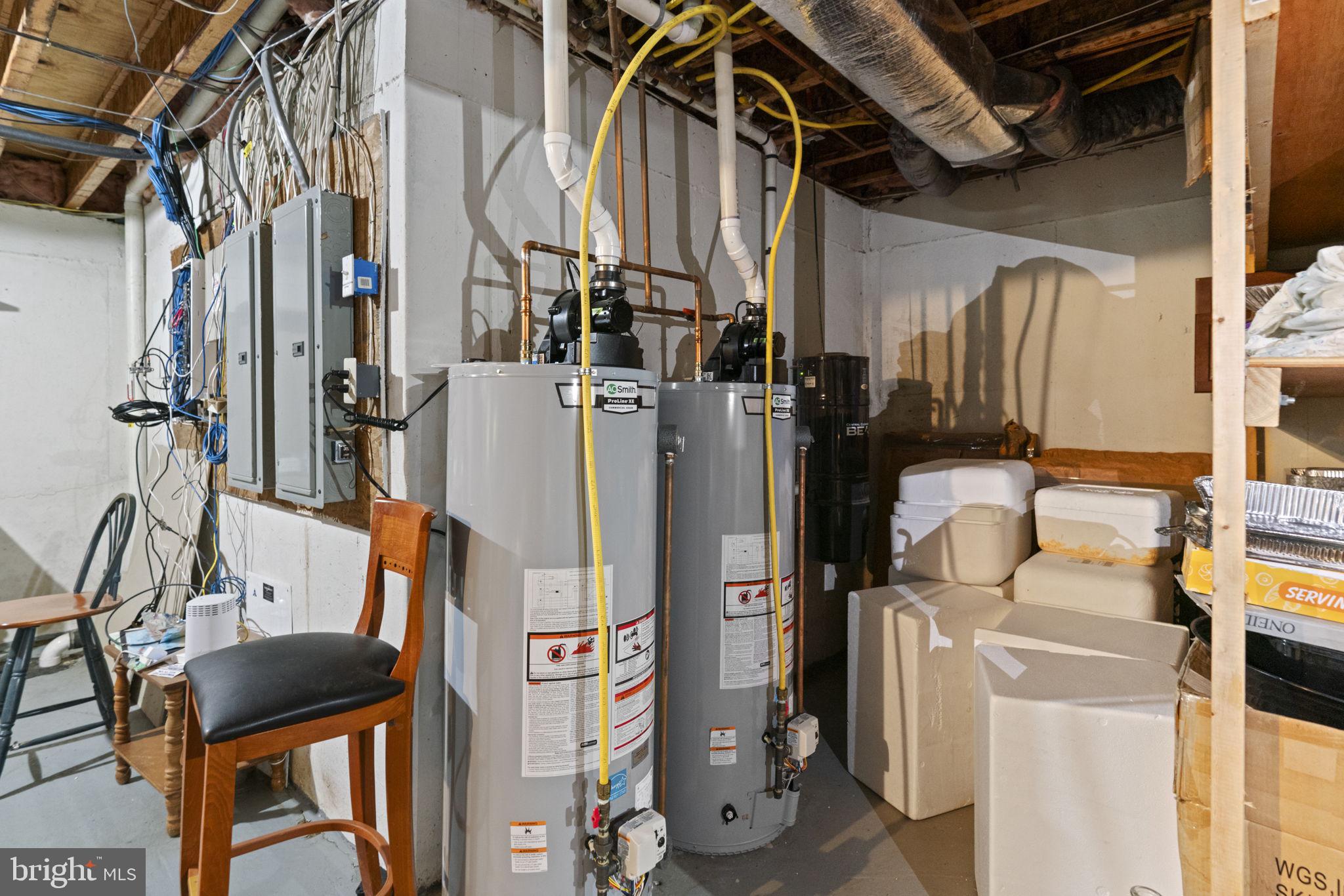 COURTS AT LONGWOOD - Residential