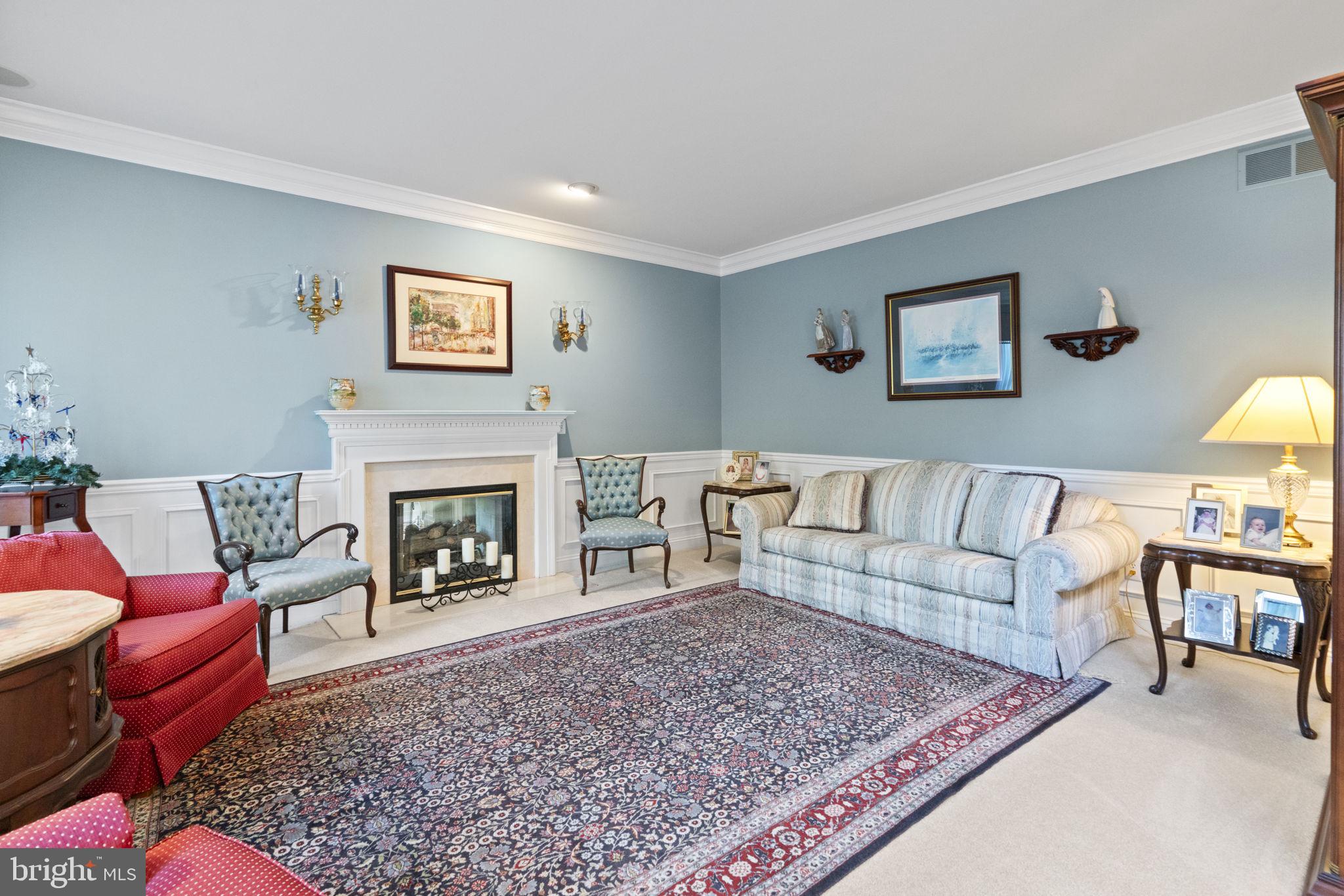 COURTS AT LONGWOOD - Residential