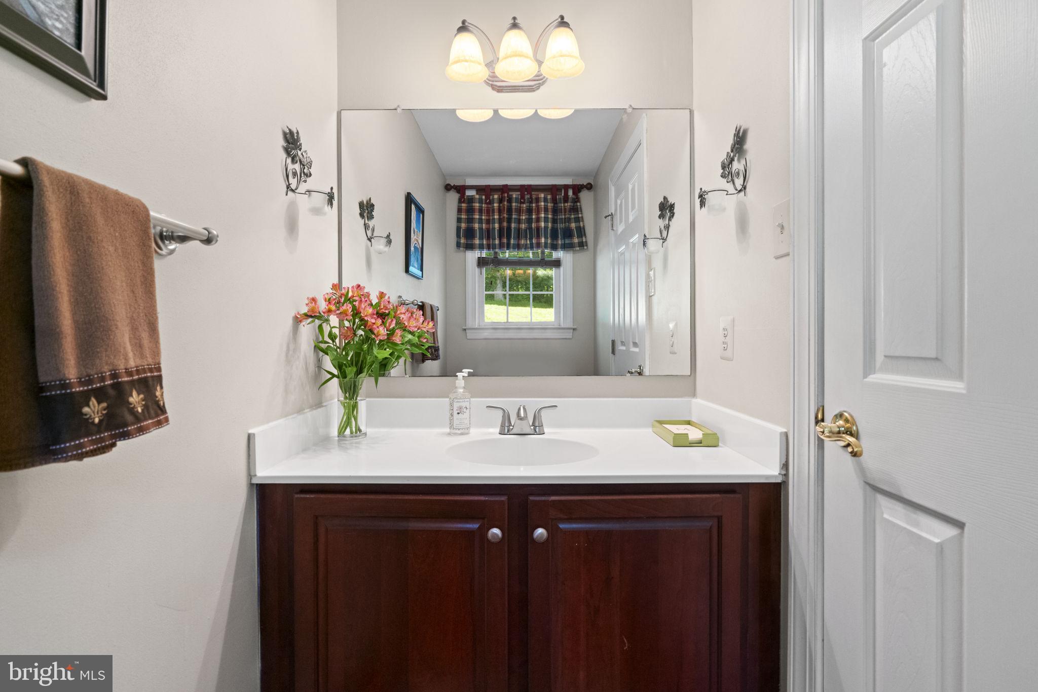 COURTS AT LONGWOOD - Residential