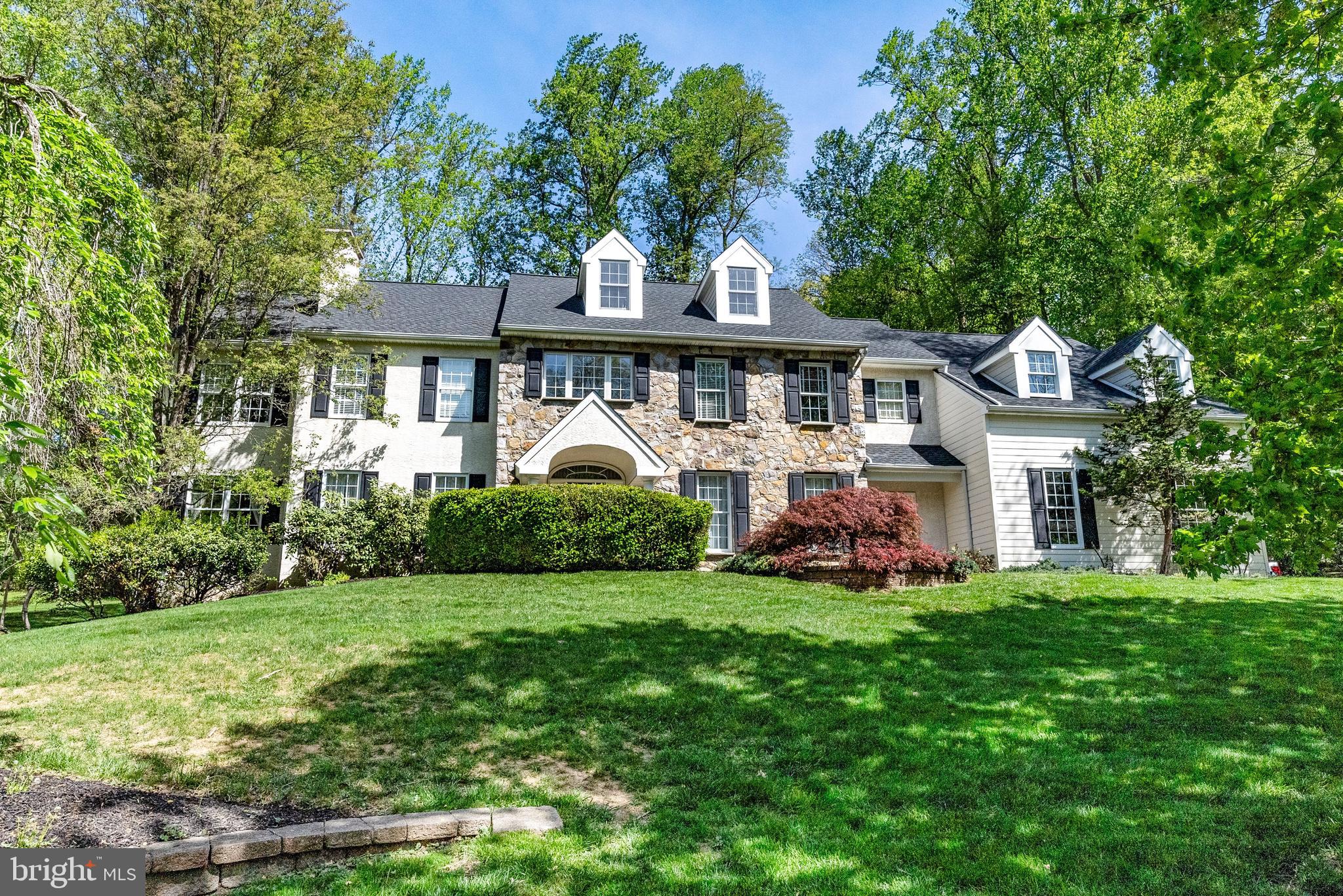 COURTS AT LONGWOOD - Residential