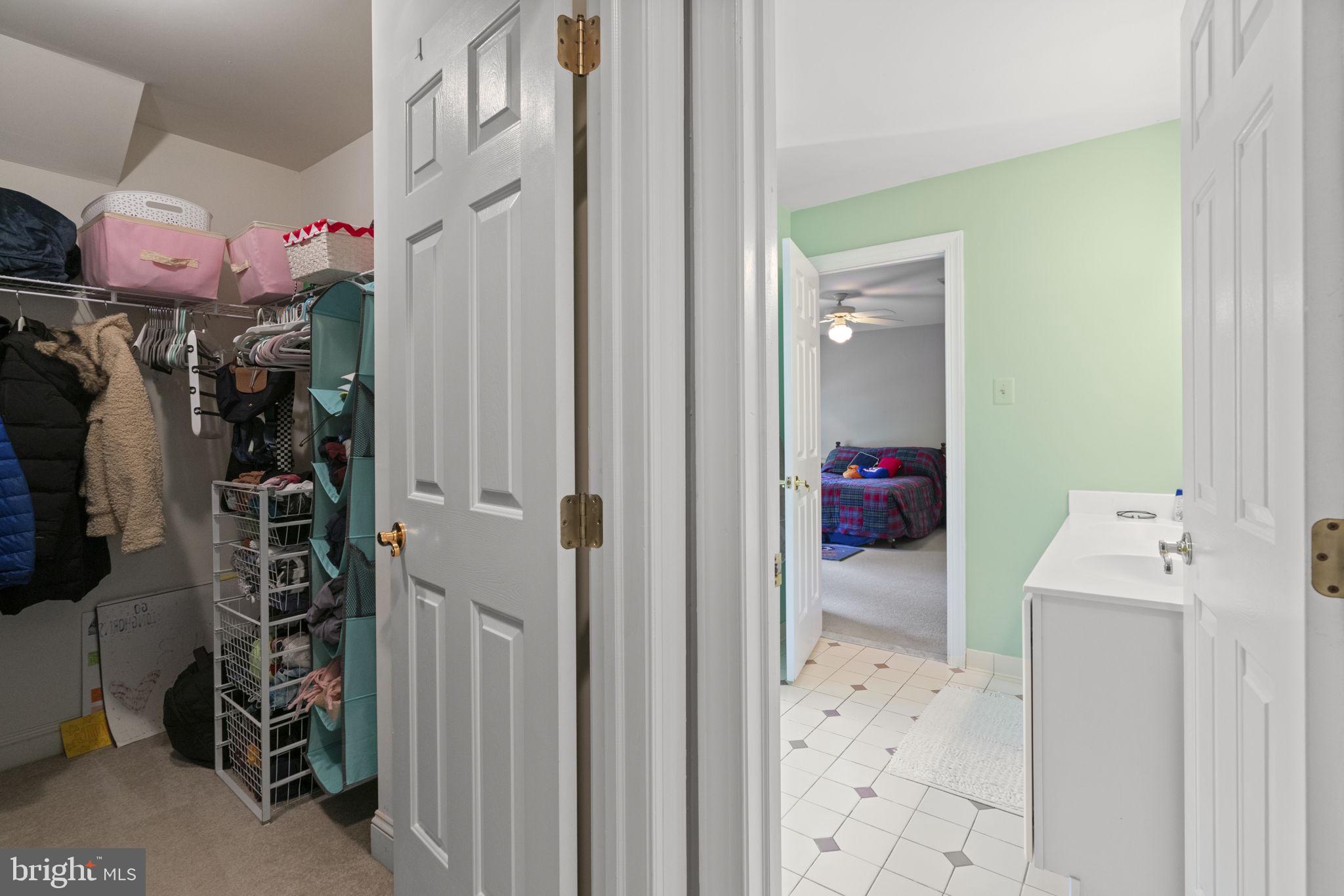 COURTS AT LONGWOOD - Residential