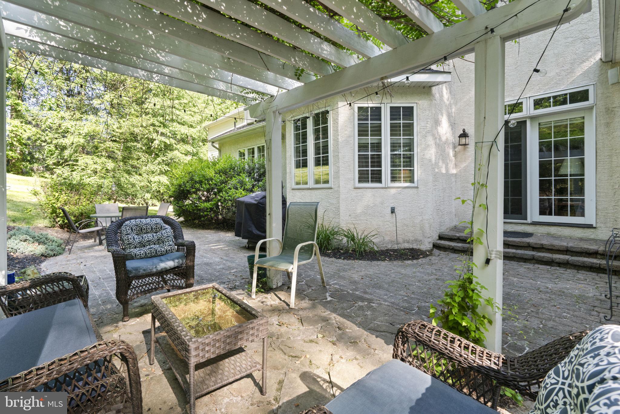 COURTS AT LONGWOOD - Residential