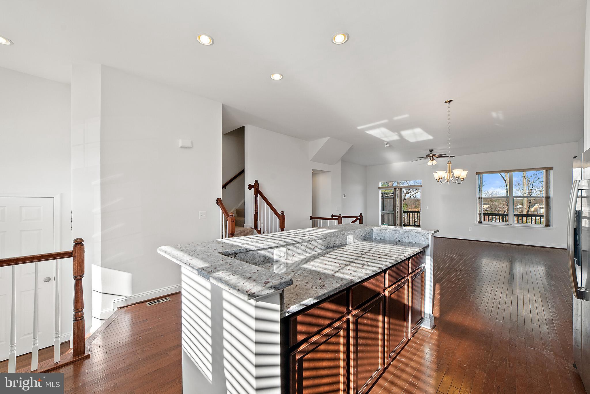 FIELDSTONE - Residential