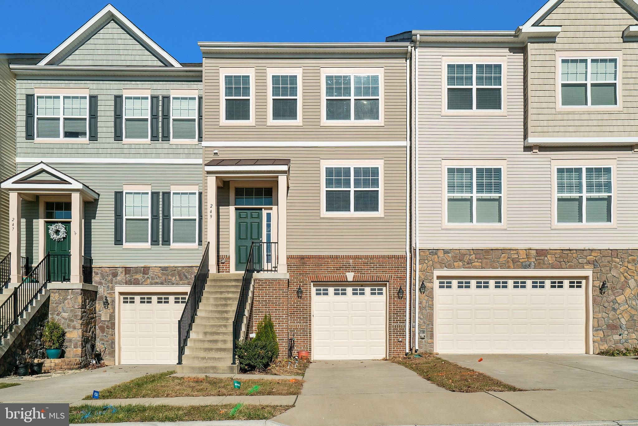 FIELDSTONE - Residential