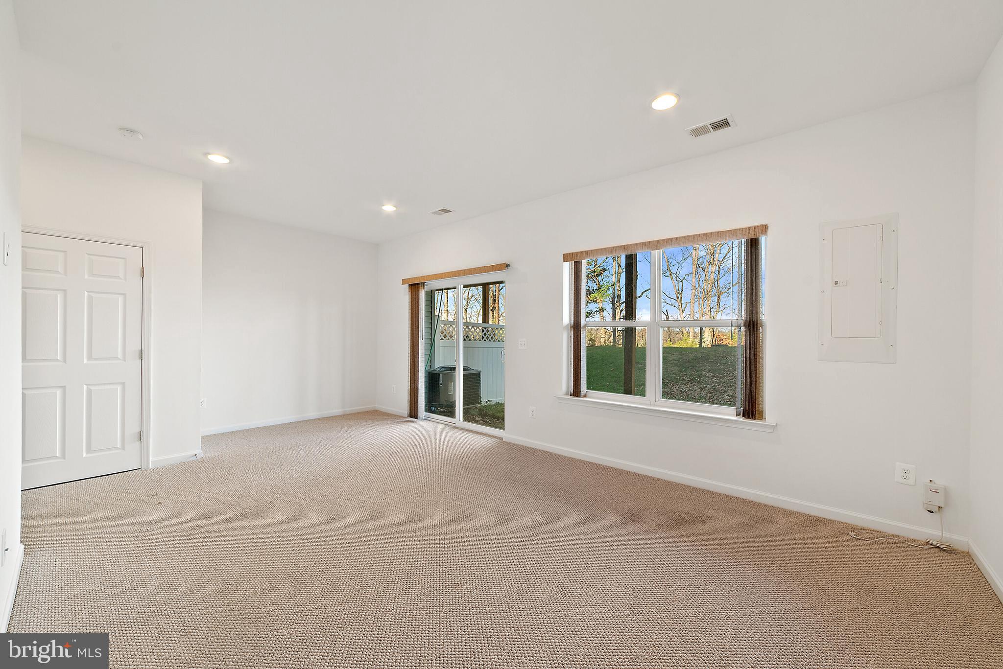 FIELDSTONE - Residential