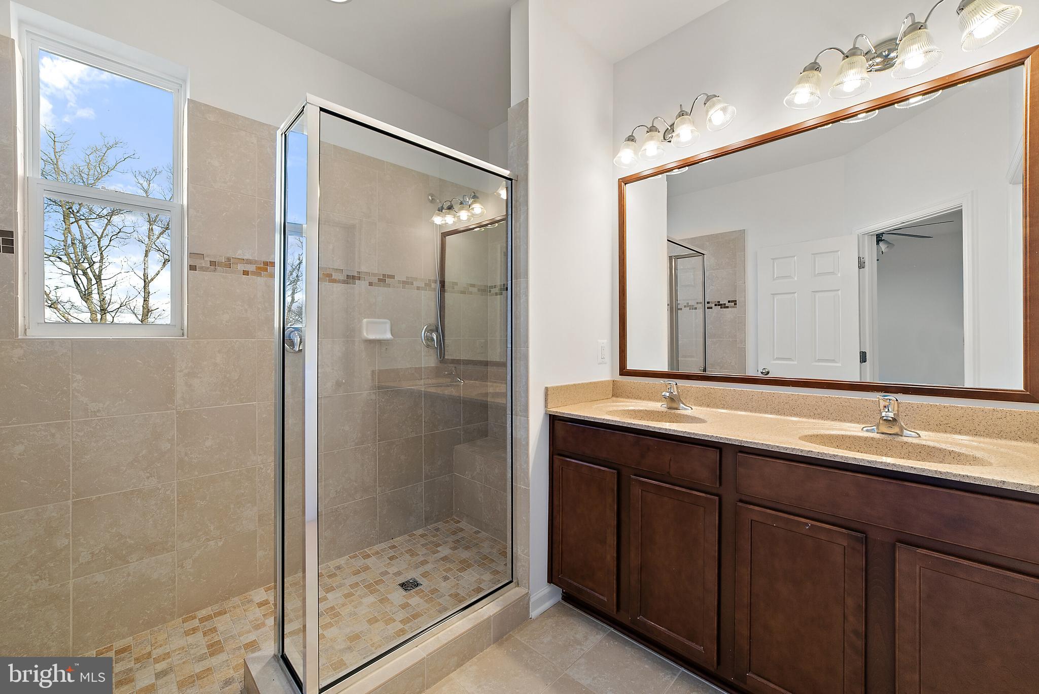 FIELDSTONE - Residential