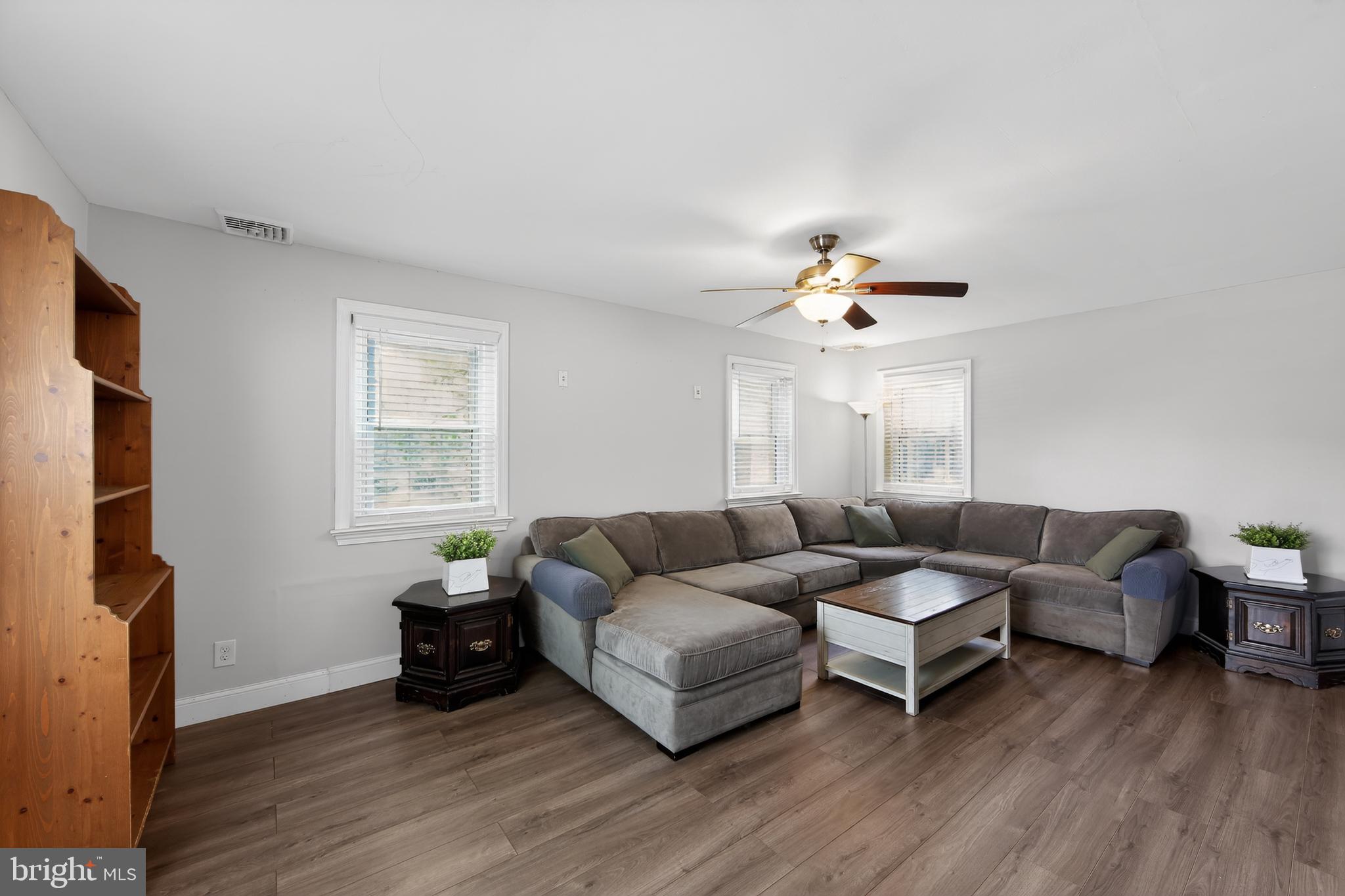ROSEDALE - Residential