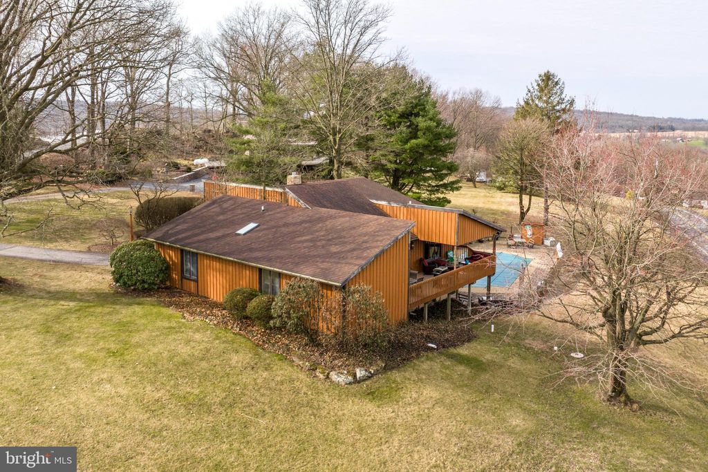 Photo of 150 N RIDGE RD, REINHOLDS, PA 17569 (MLS # PALA2031726)