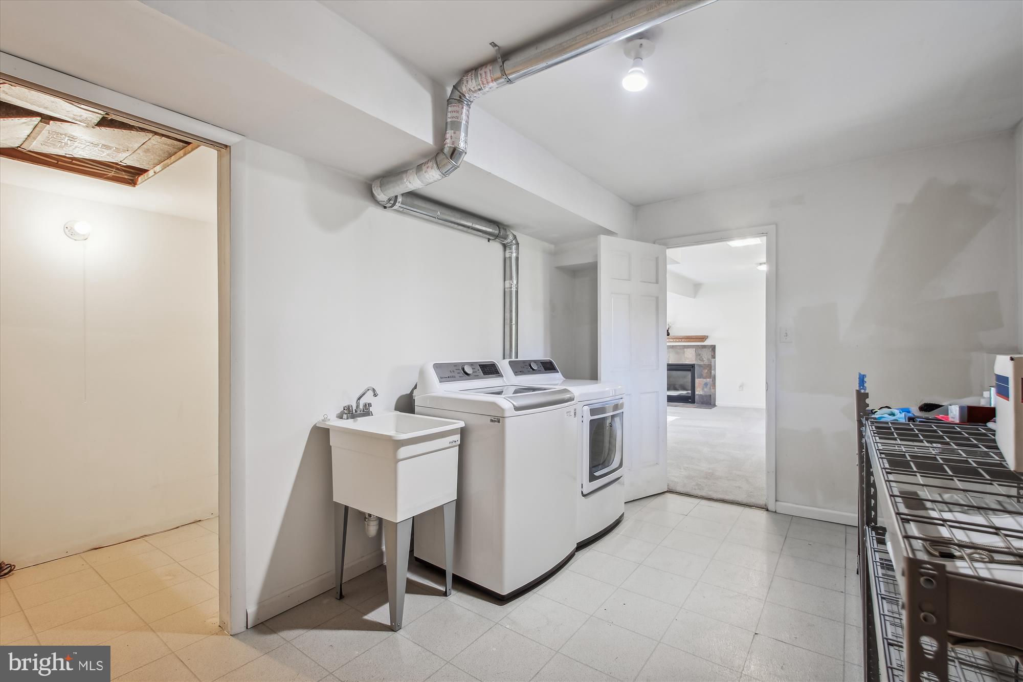 STEWARTS LANDING - Residential