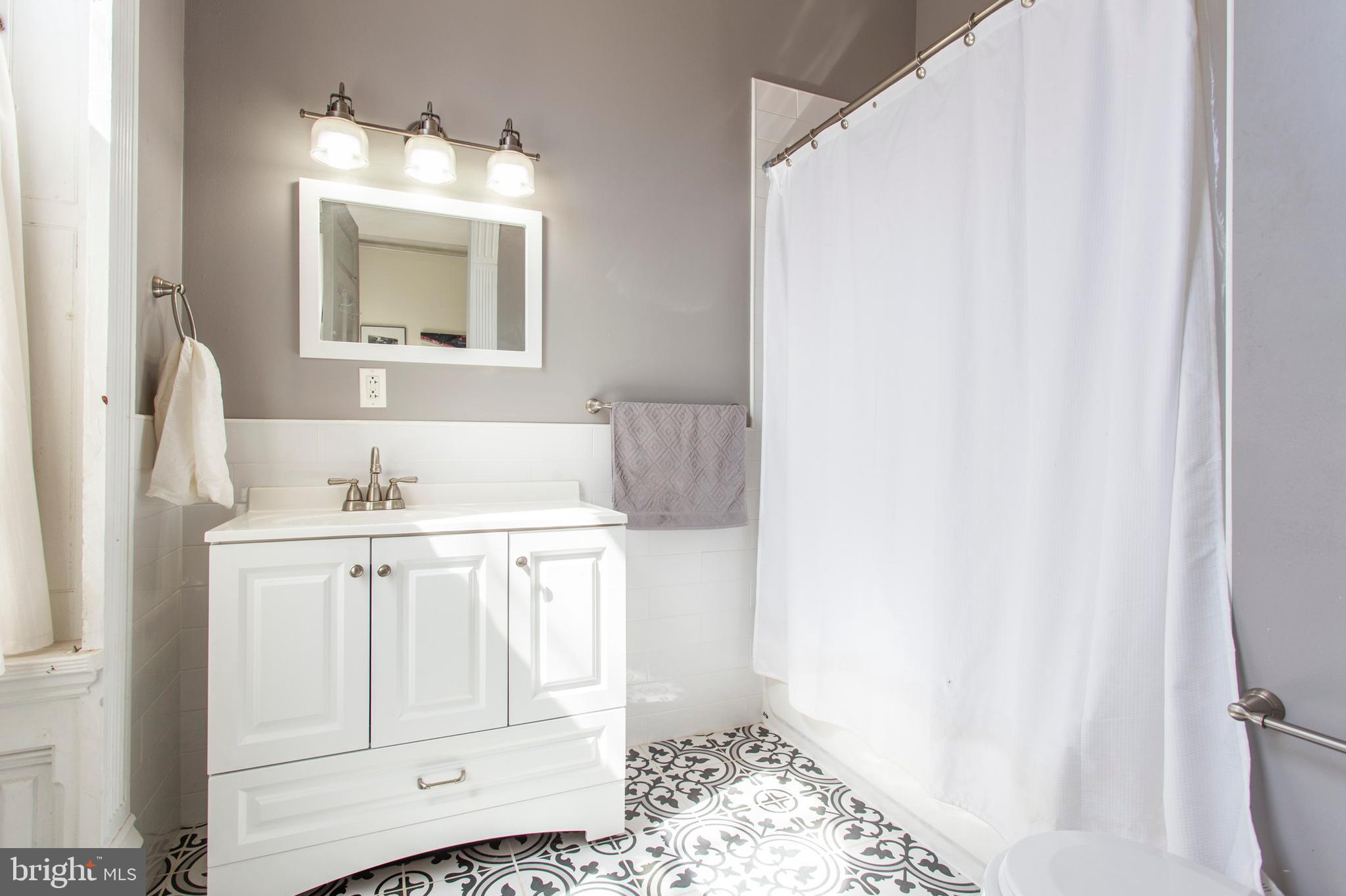 FAIRMOUNT - Residential