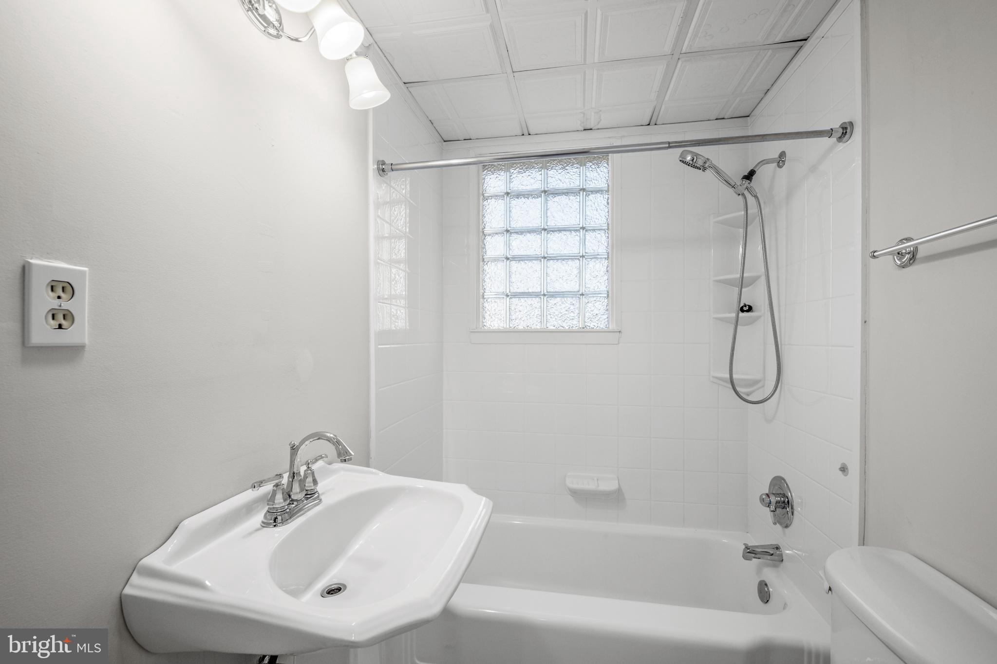 HARWOOD PARK - Residential