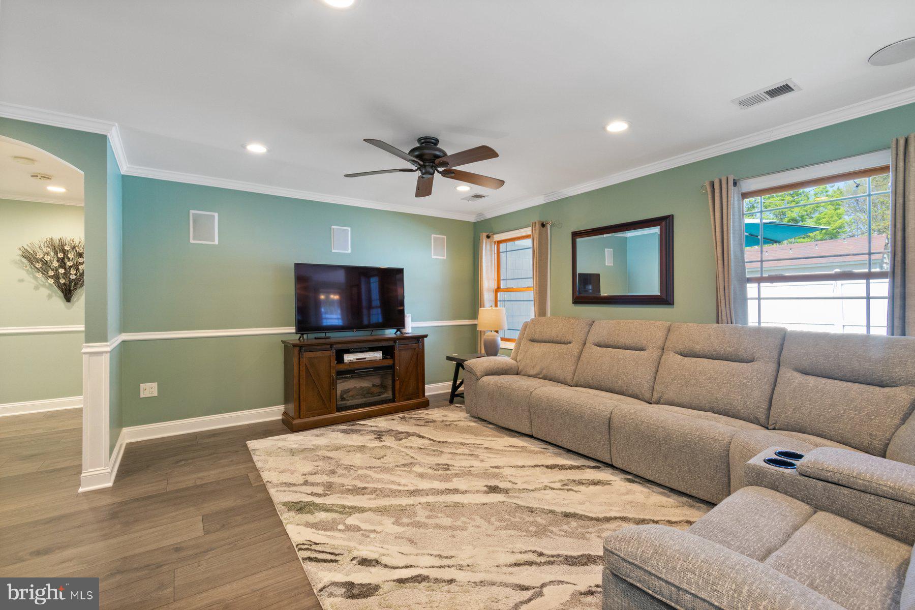 FOUR SEASONS ESTATES - Residential