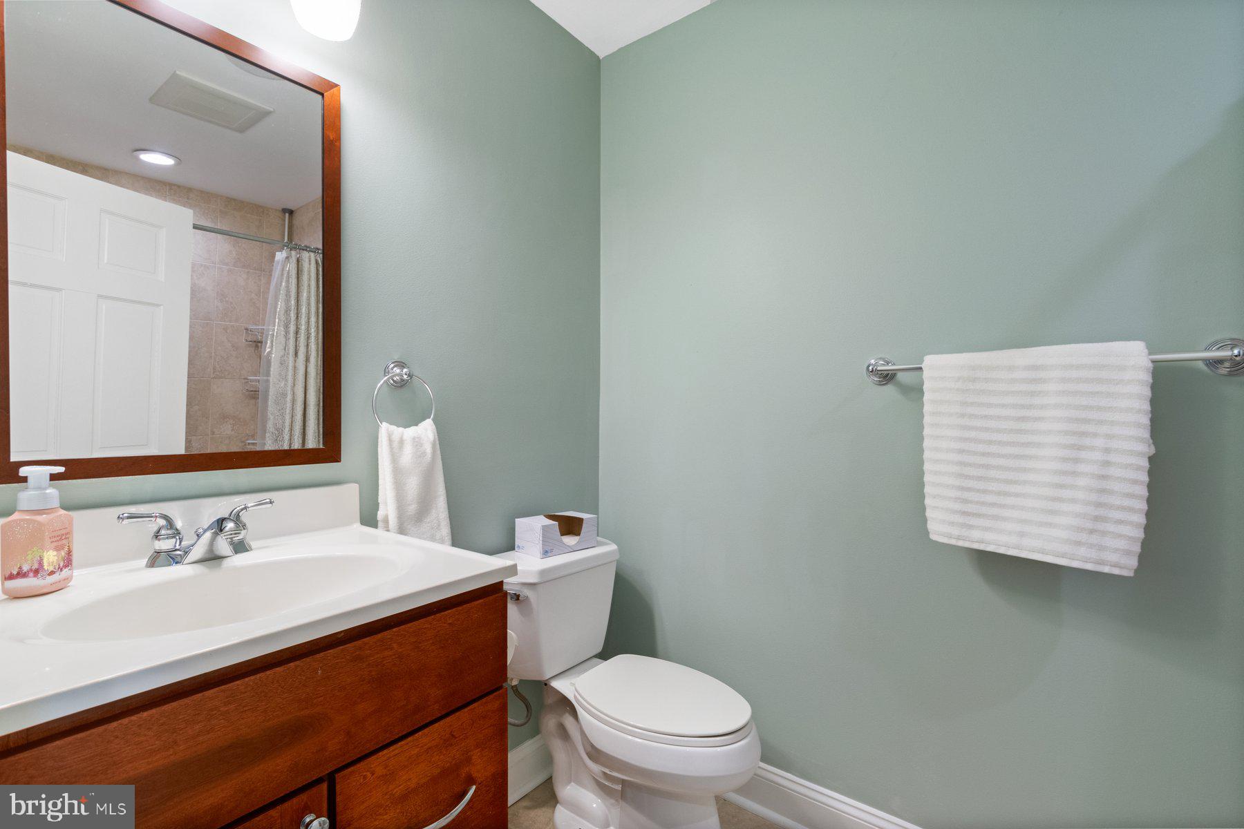 FOUR SEASONS ESTATES - Residential