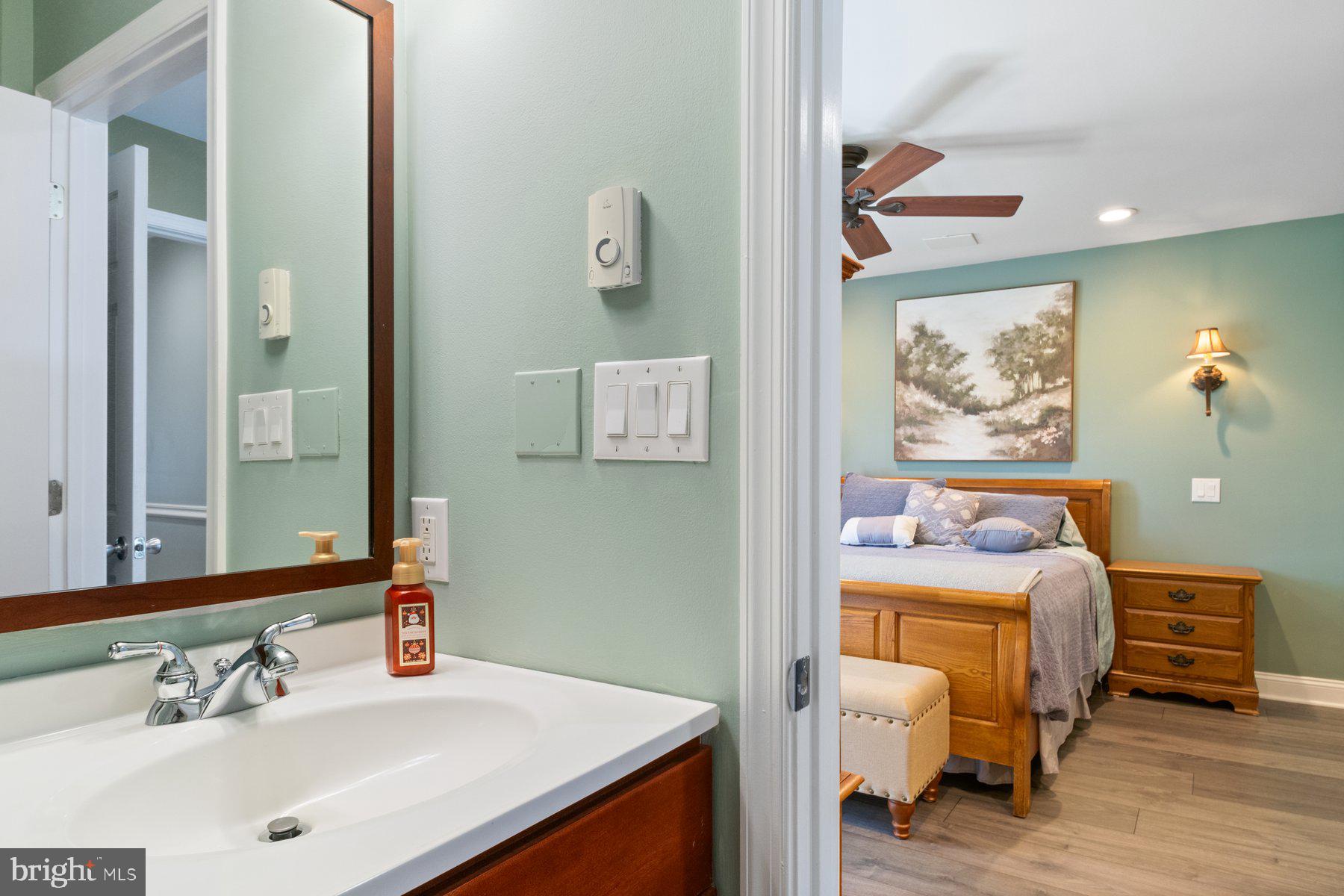 FOUR SEASONS ESTATES - Residential