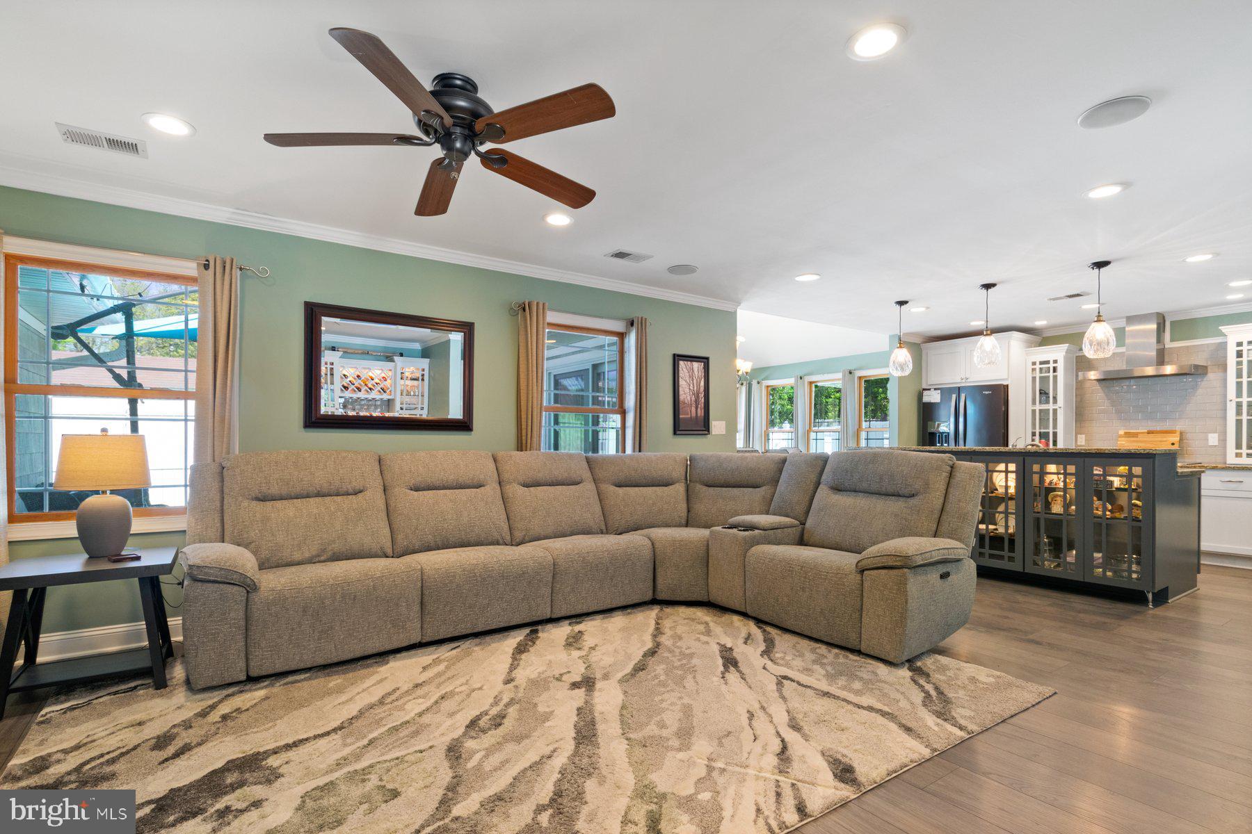 FOUR SEASONS ESTATES - Residential