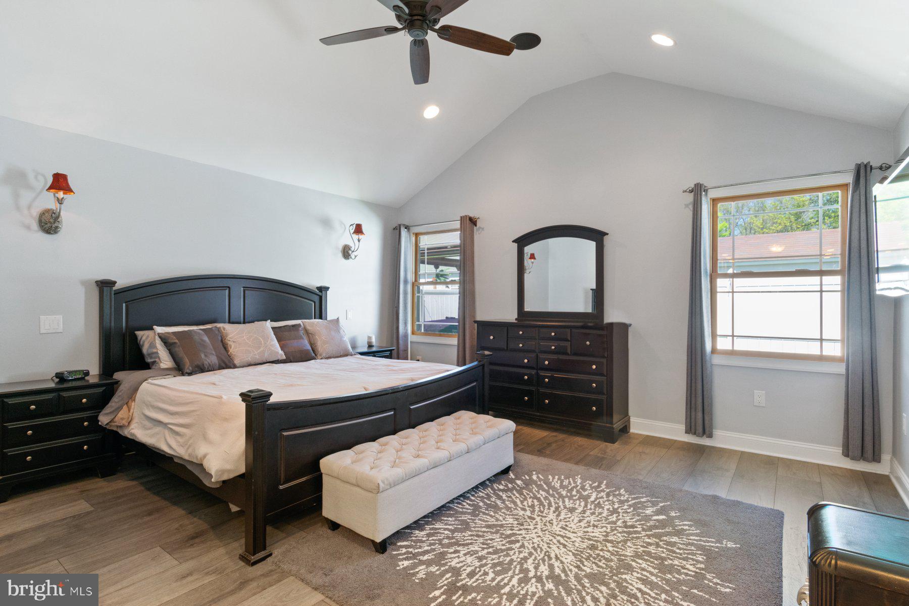 FOUR SEASONS ESTATES - Residential