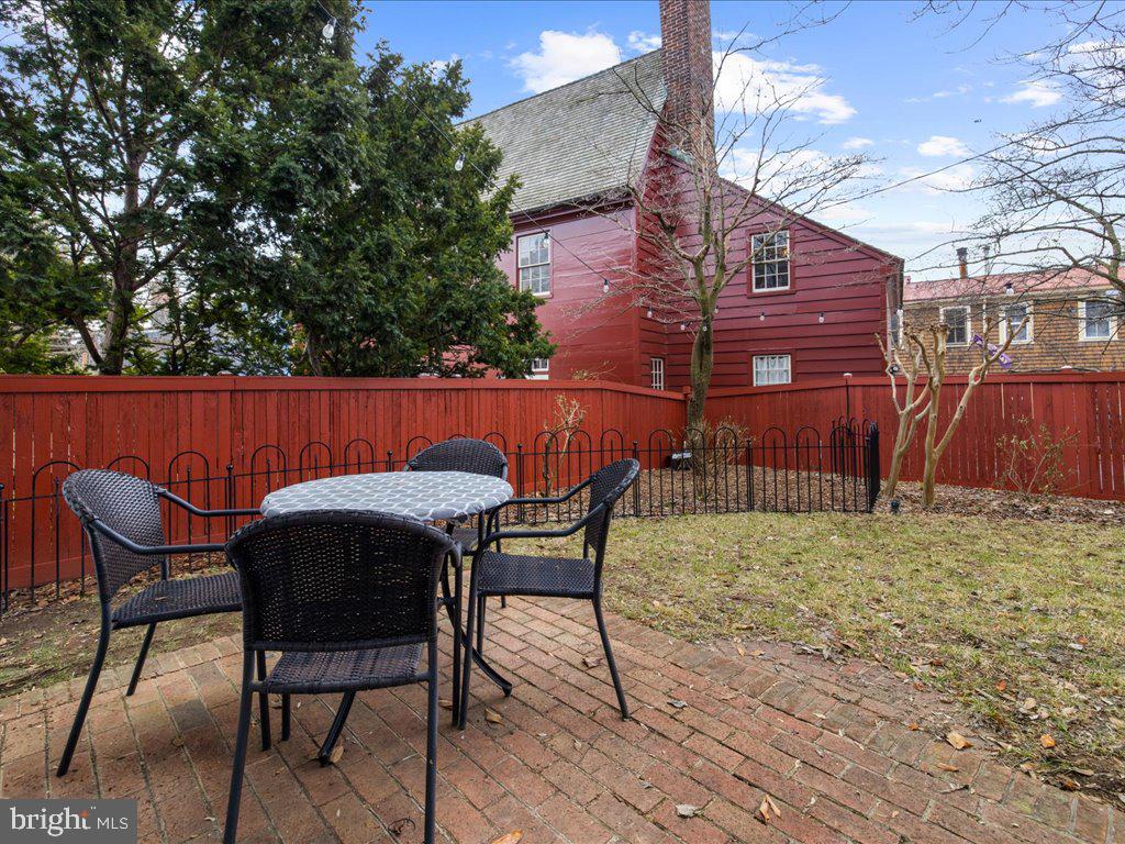 HISTORIC DISTRICT - Residential