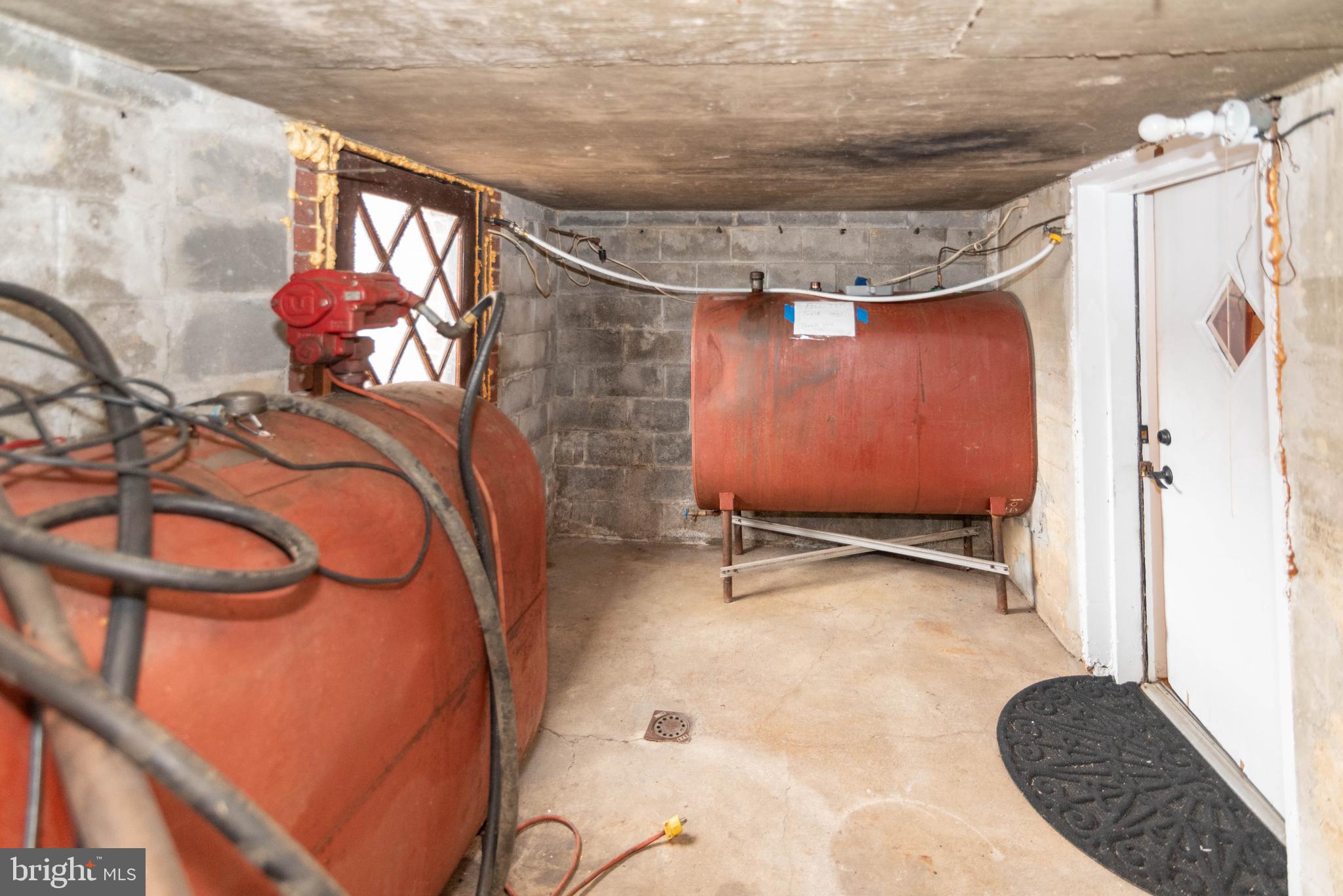 OLIVER BEACH - Residential