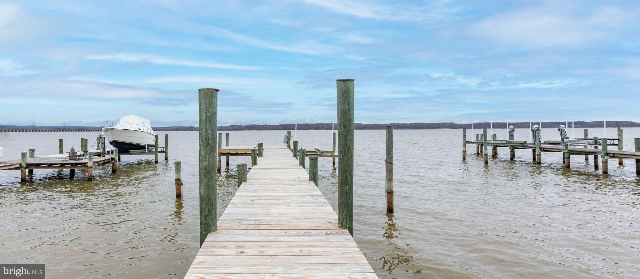 OLIVER BEACH - Residential
