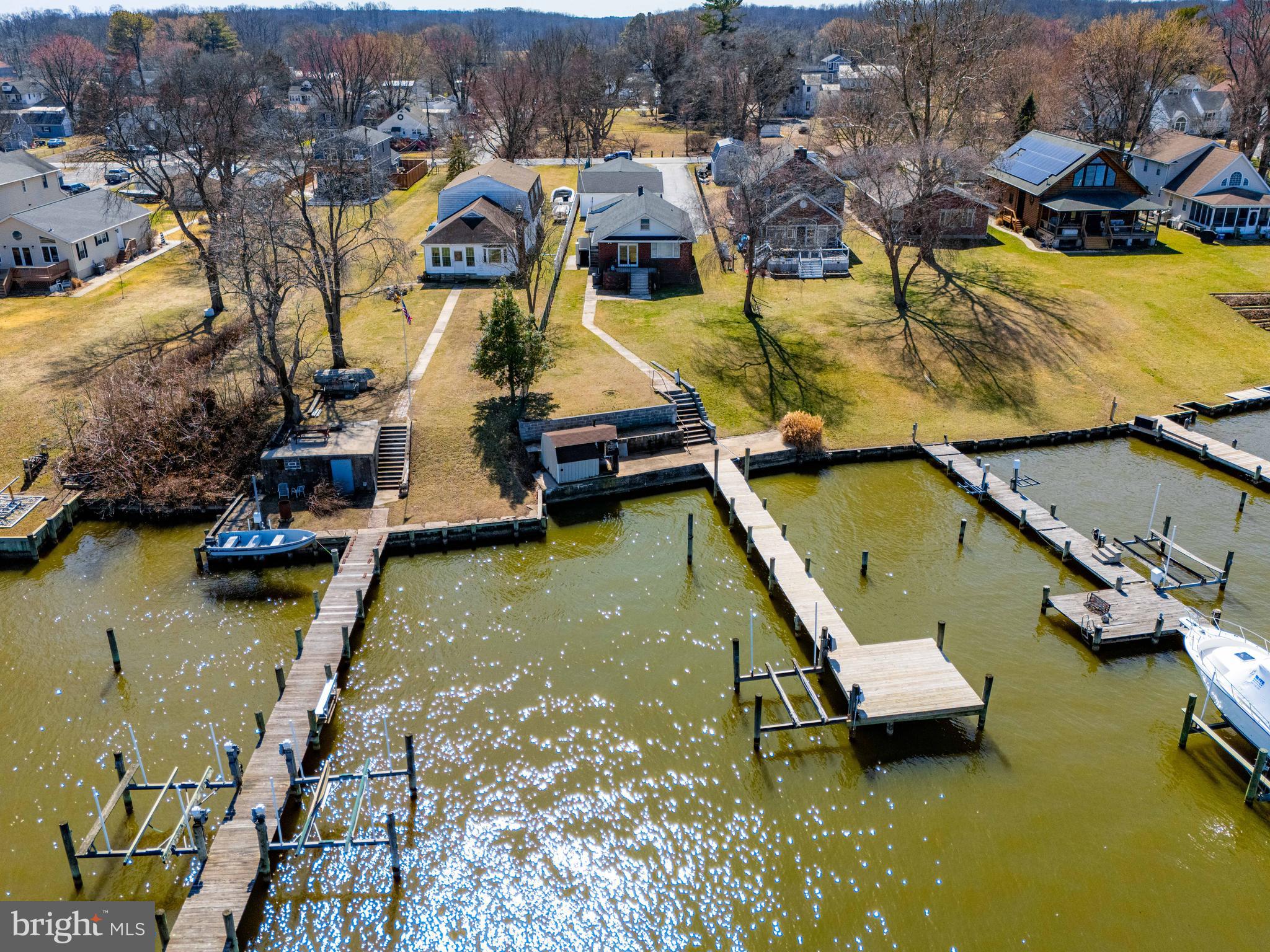 OLIVER BEACH - Residential