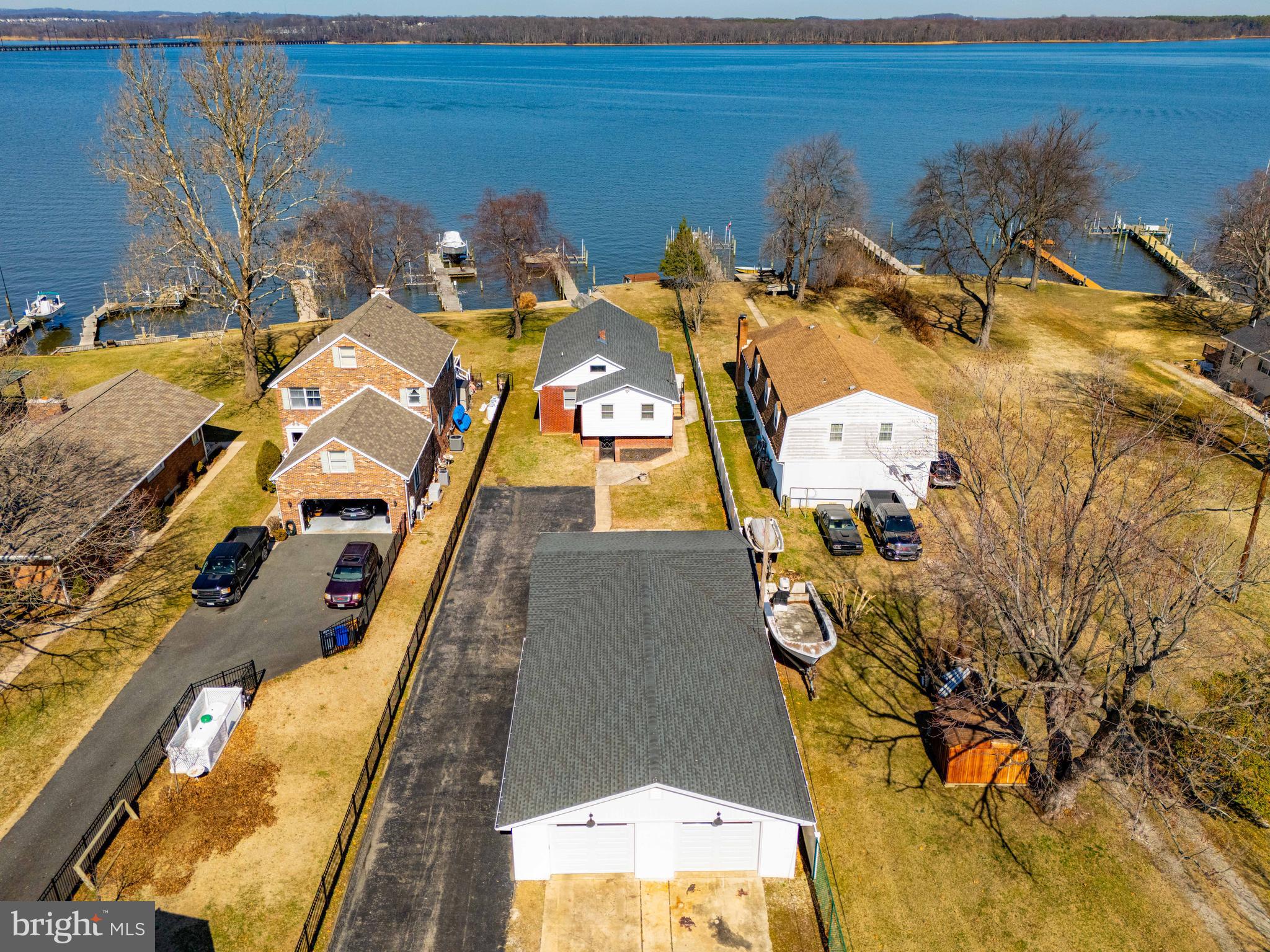 OLIVER BEACH - Residential