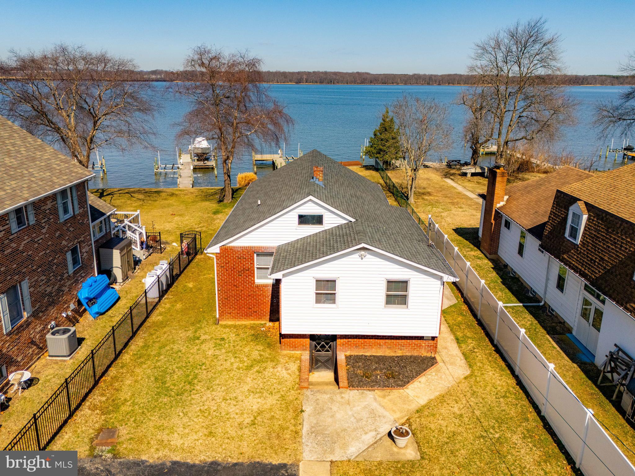 OLIVER BEACH - Residential