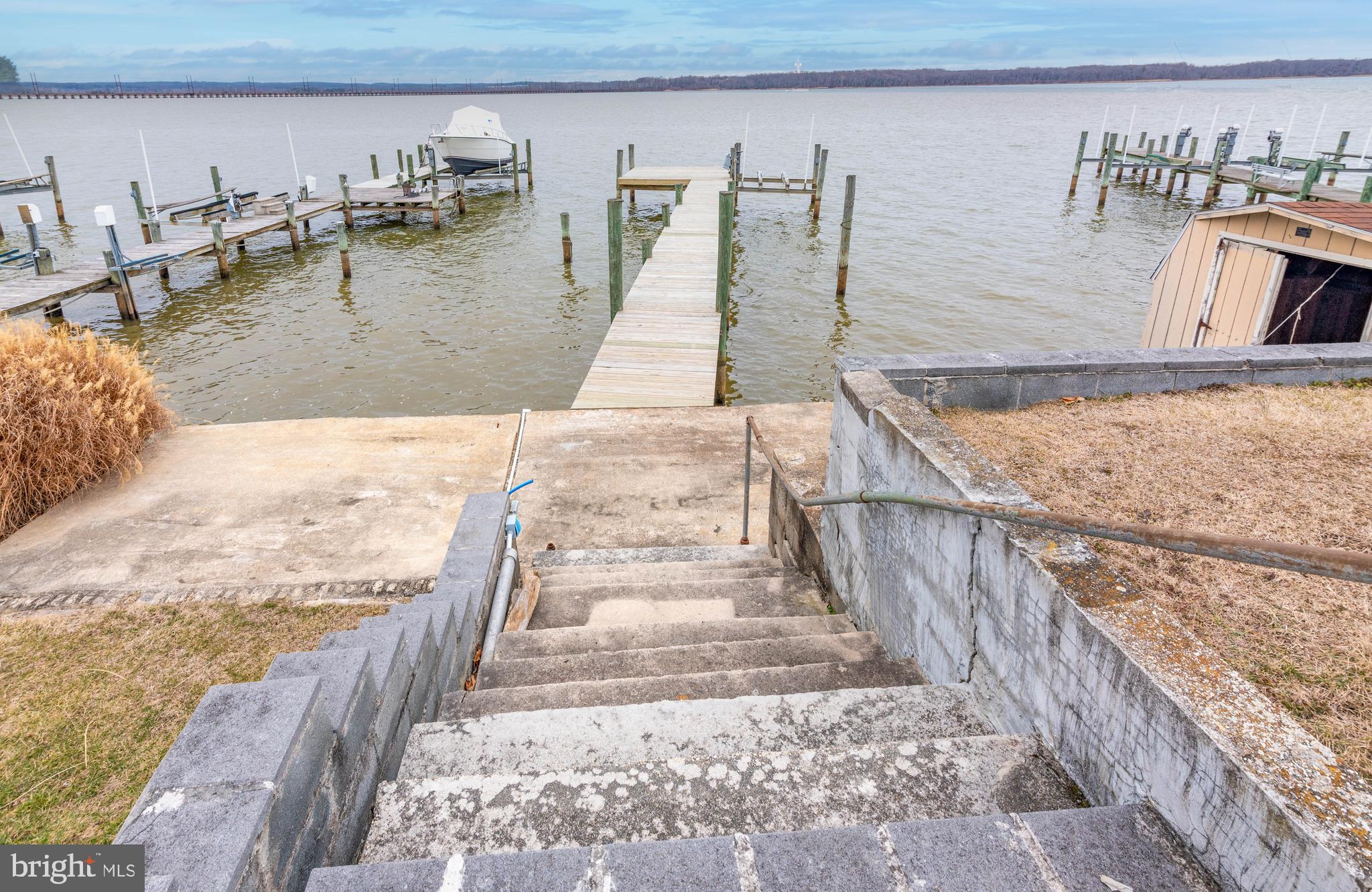 OLIVER BEACH - Residential